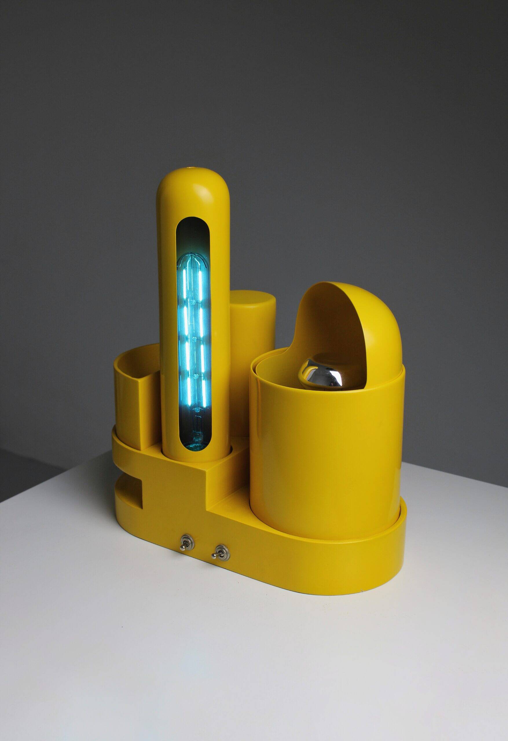 Rimorchiatore table lamp by Gae Aulenti for Candle, 1969