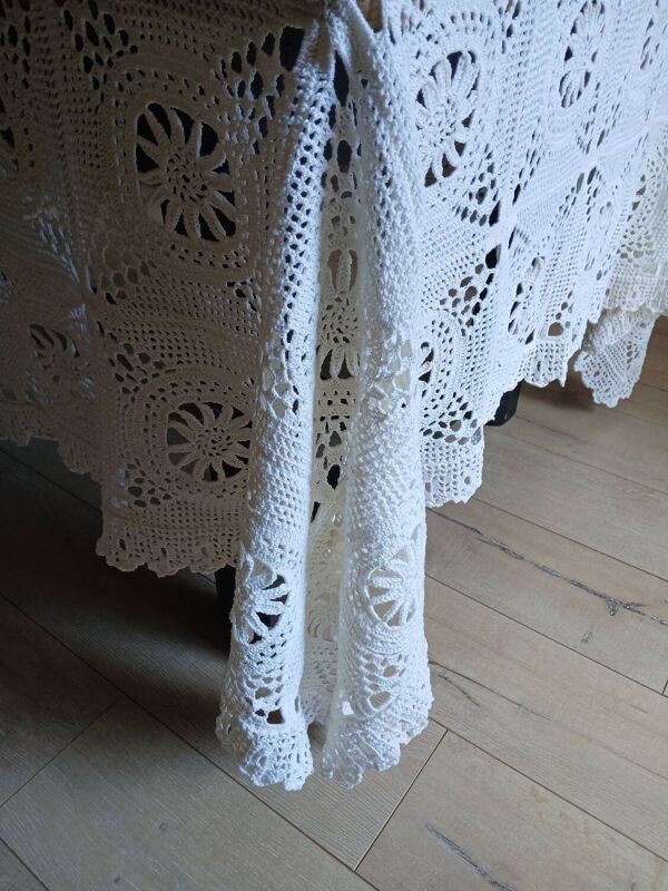 Dessus de lit ancien en crochet fait main