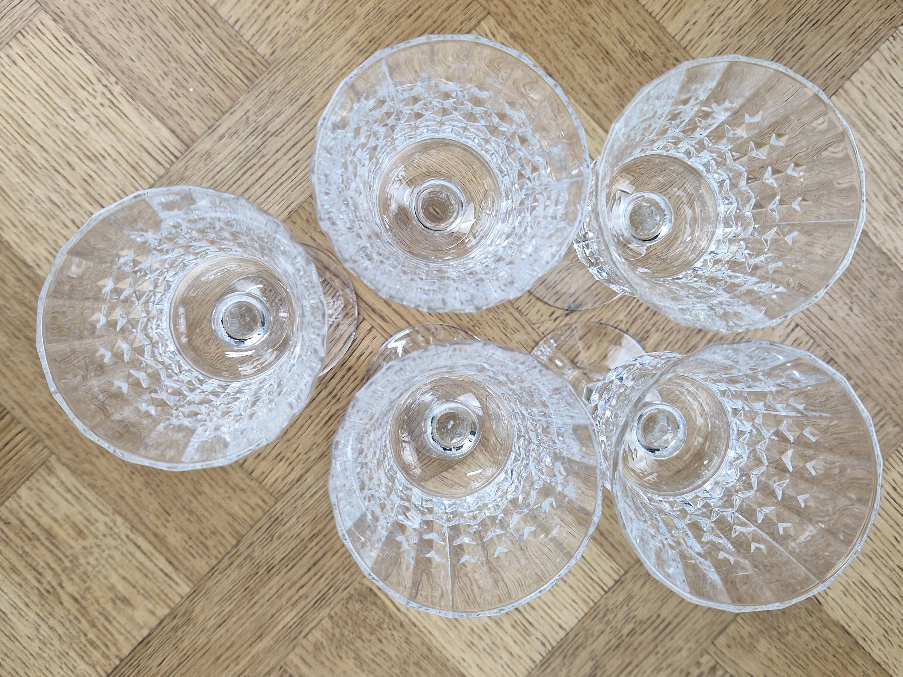 5 crystal stem glasses from Arques model Lady Diamond