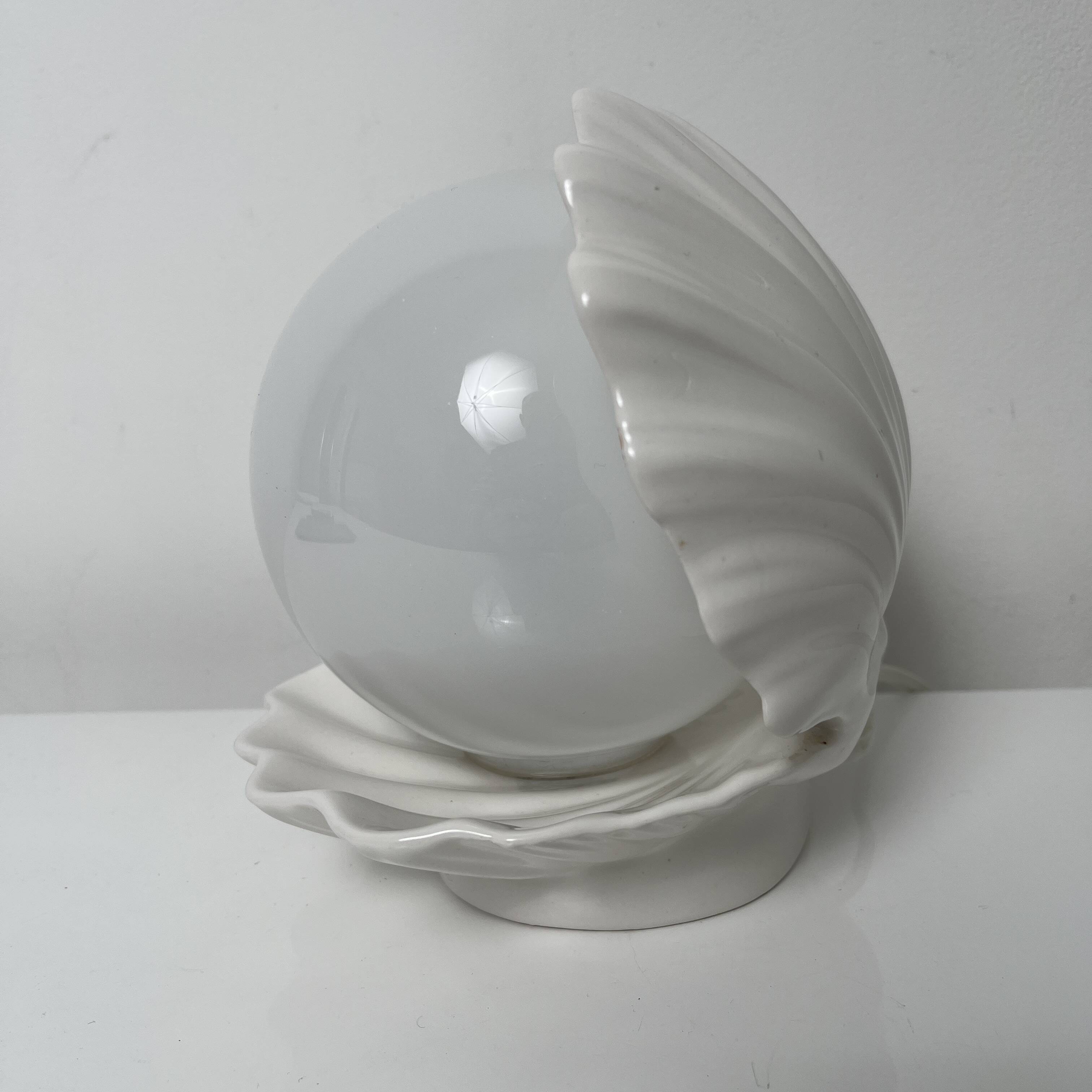 Ceramic lamp shell open white enamel vintage pearl night light
