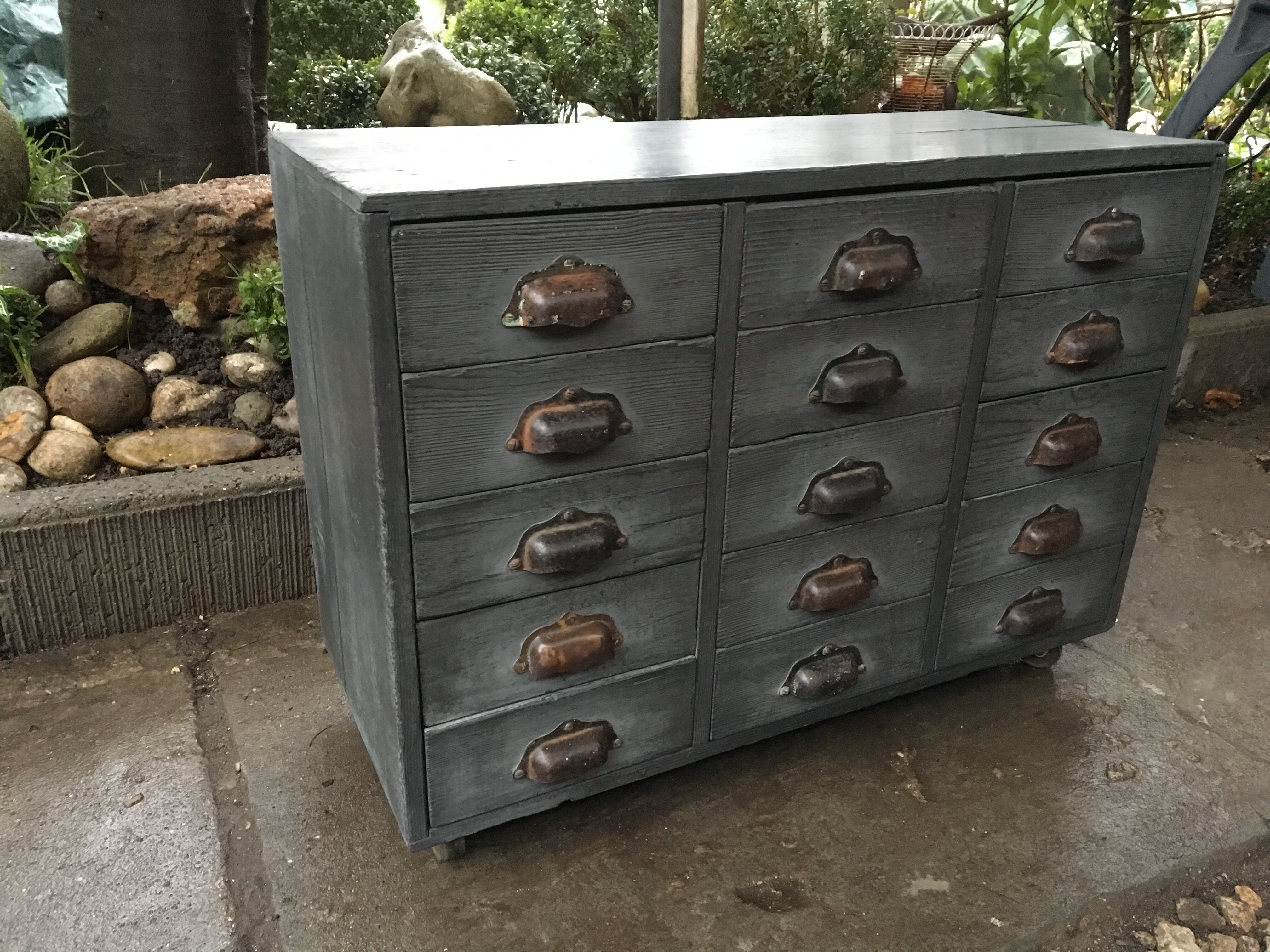 Furniture business with drawers