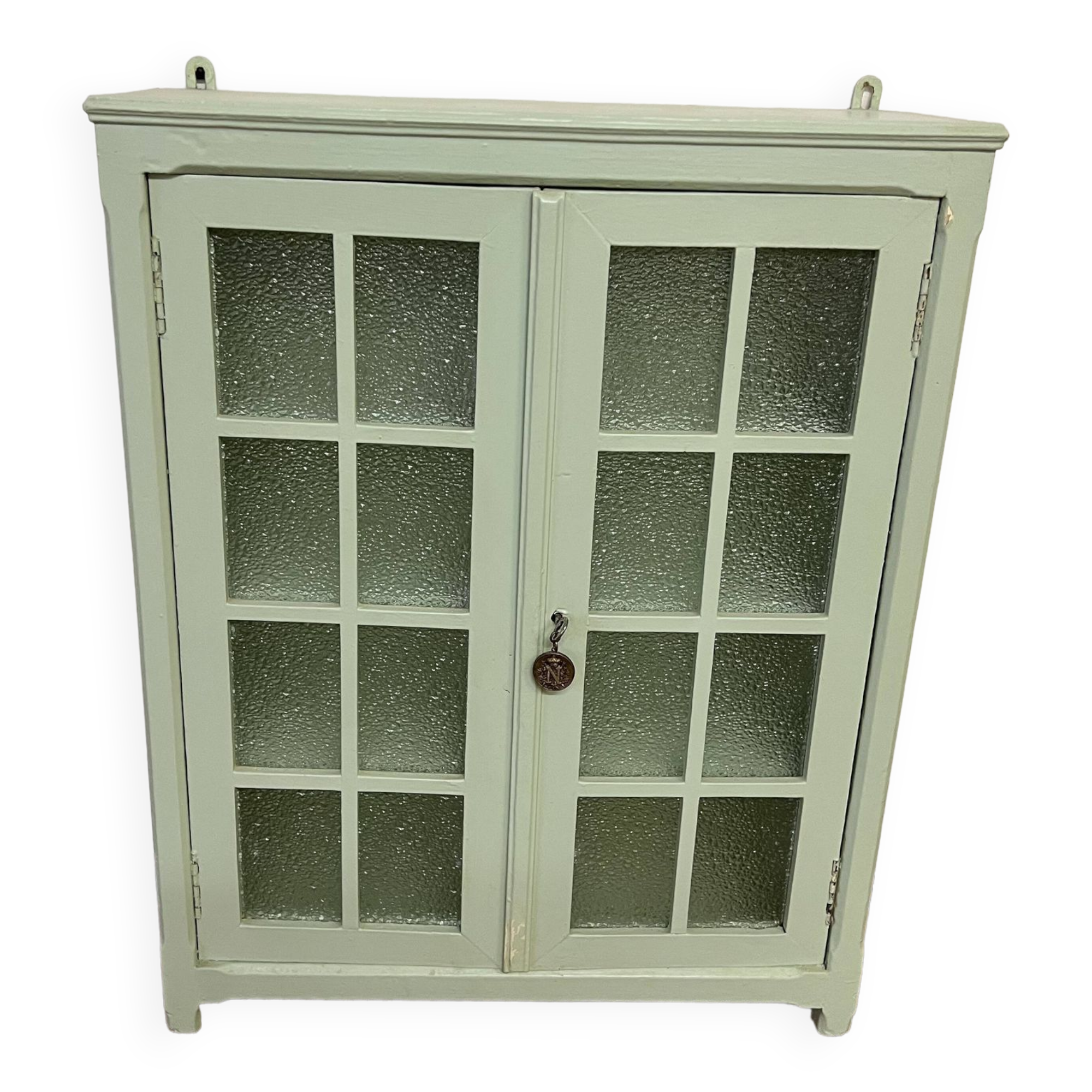 Small vintage medicine cabinet
