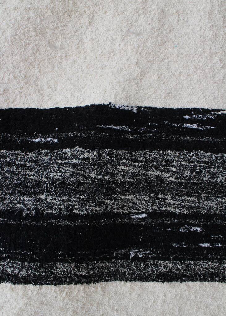 Handwoven recycled cotton rug - 170 x 240 cm