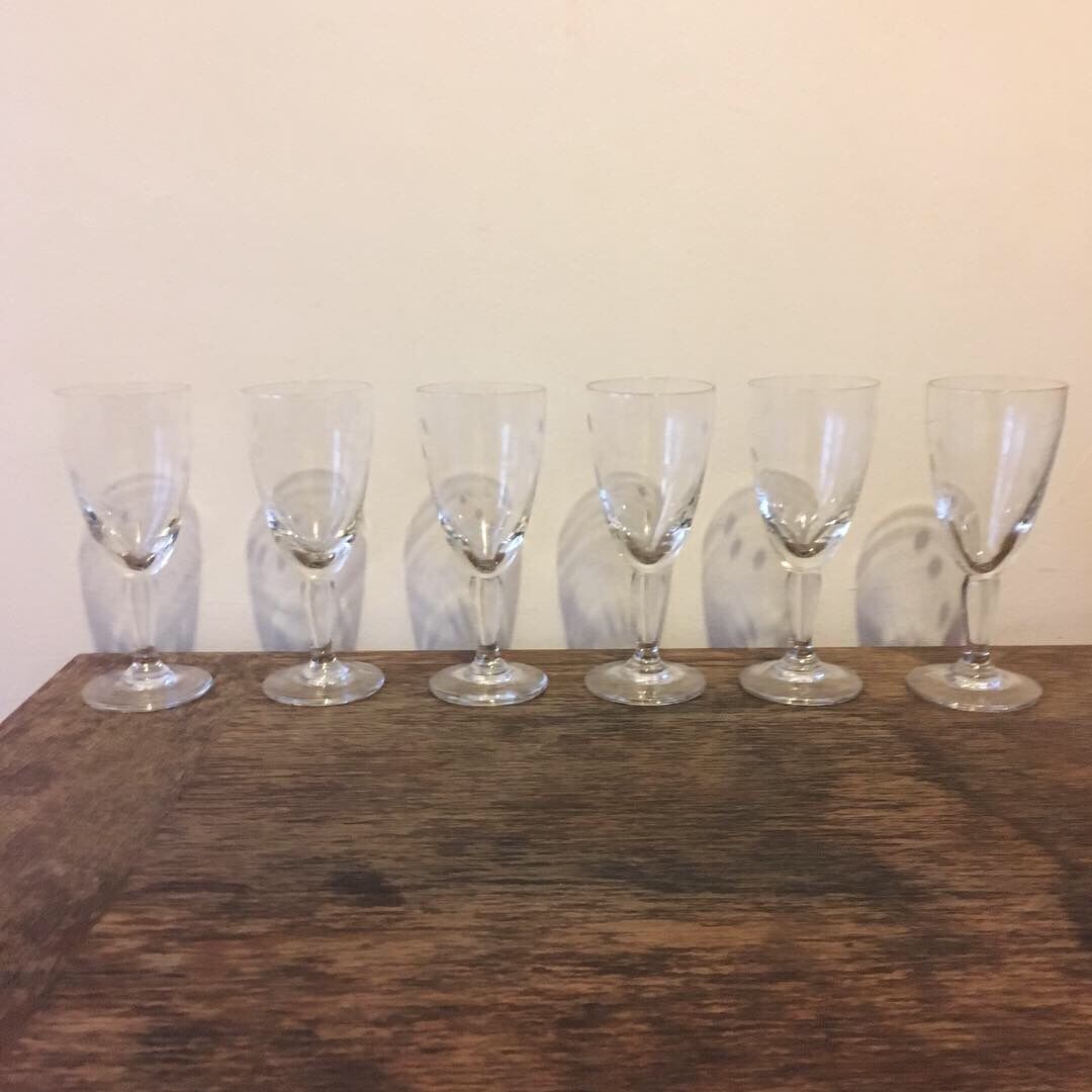 Set of 6 wine glasses etched on foot
