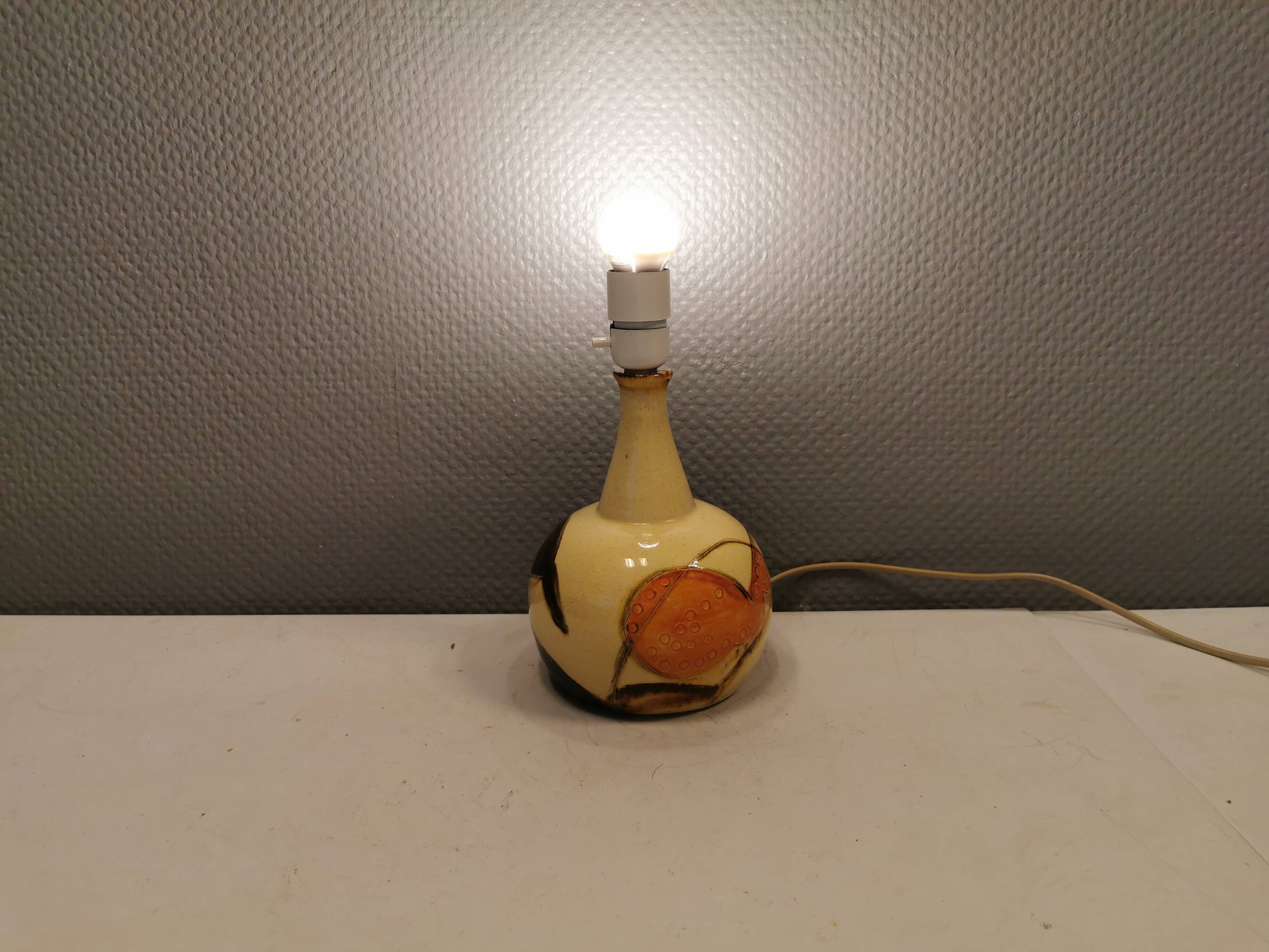 Lampe de table en céramique de Marianne May début des années 1970 Danemark