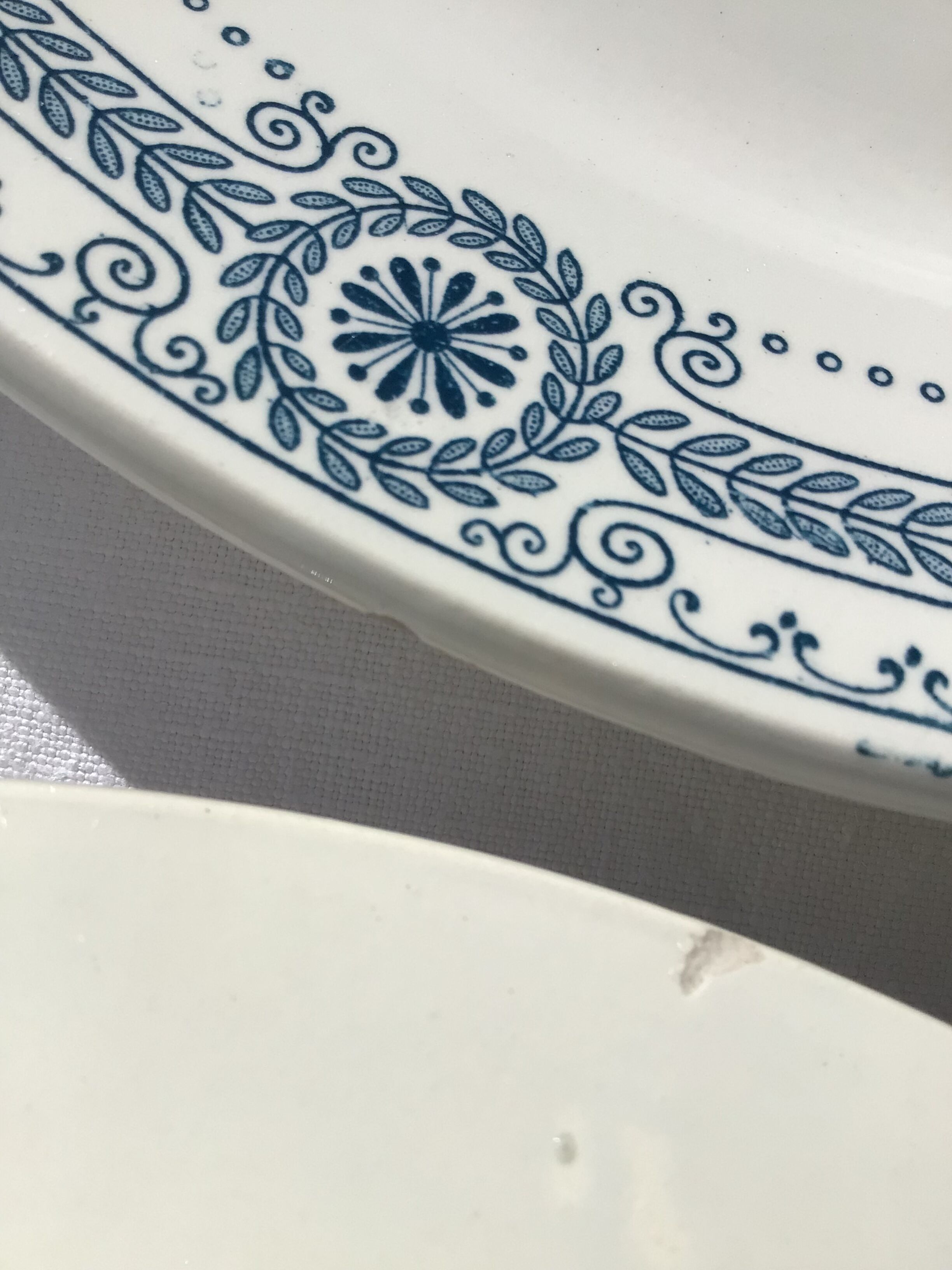 6 Flat Plates Iron Earth Carina U&C Sarreguemines (4lots)