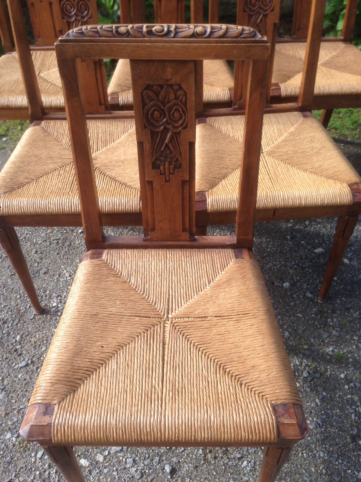 Series of 6 rococo chairs, mulched in solid walnut period 1930.