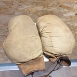 Boxing gloves