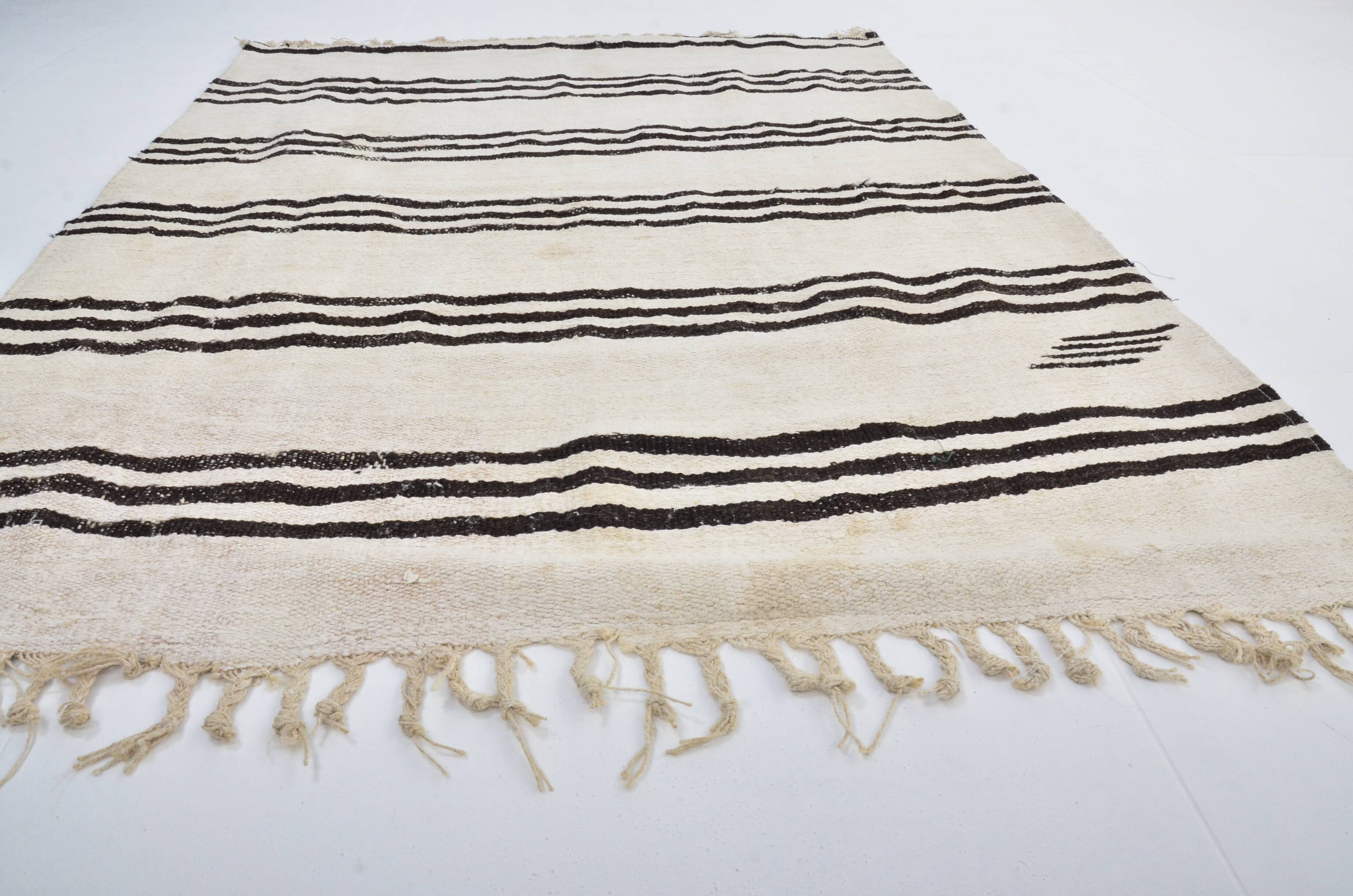 Decorative Vintage Hmep Kilim Rug sku 3385