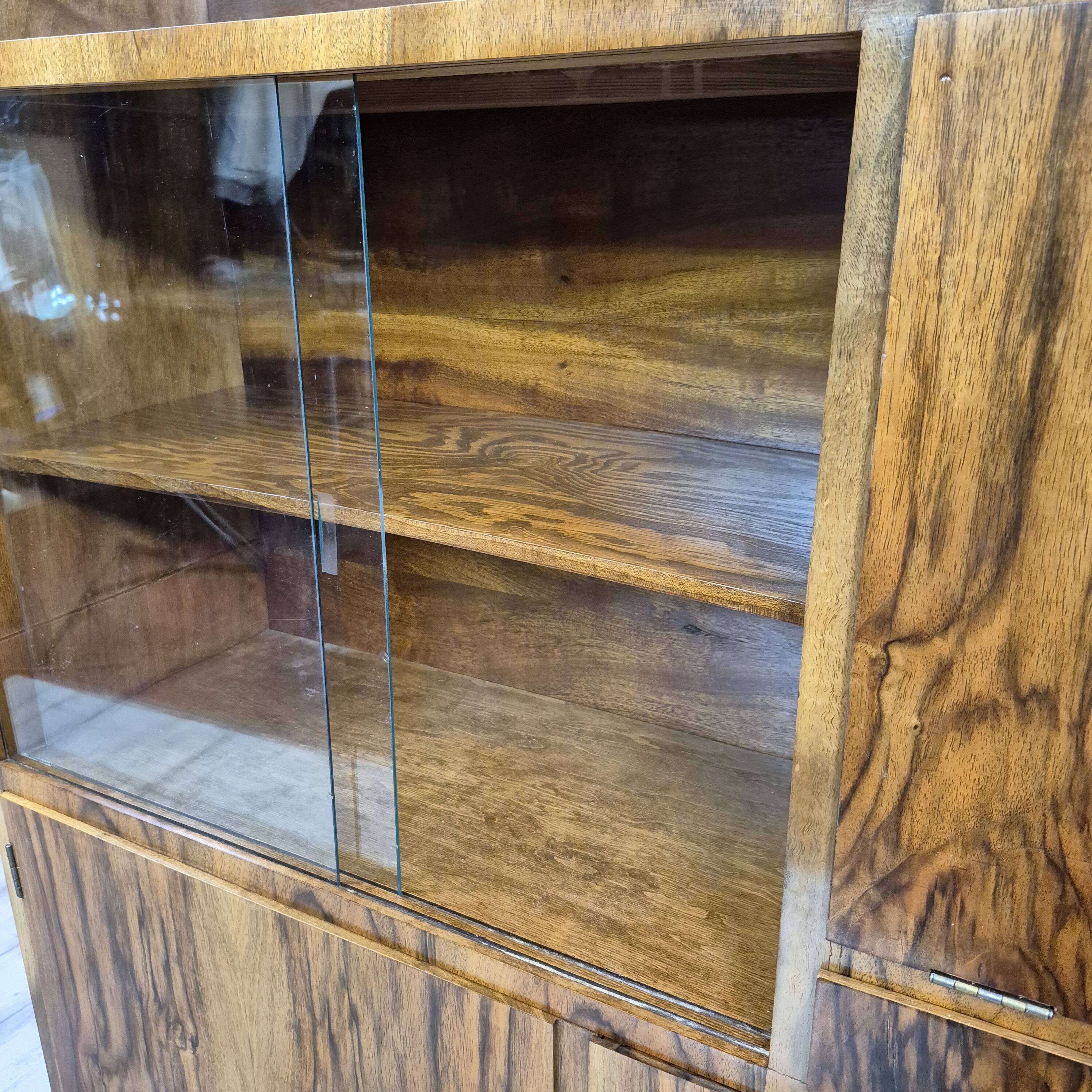 Walnut Bookcase / display cabinet, only 30 cm deep! After renovation