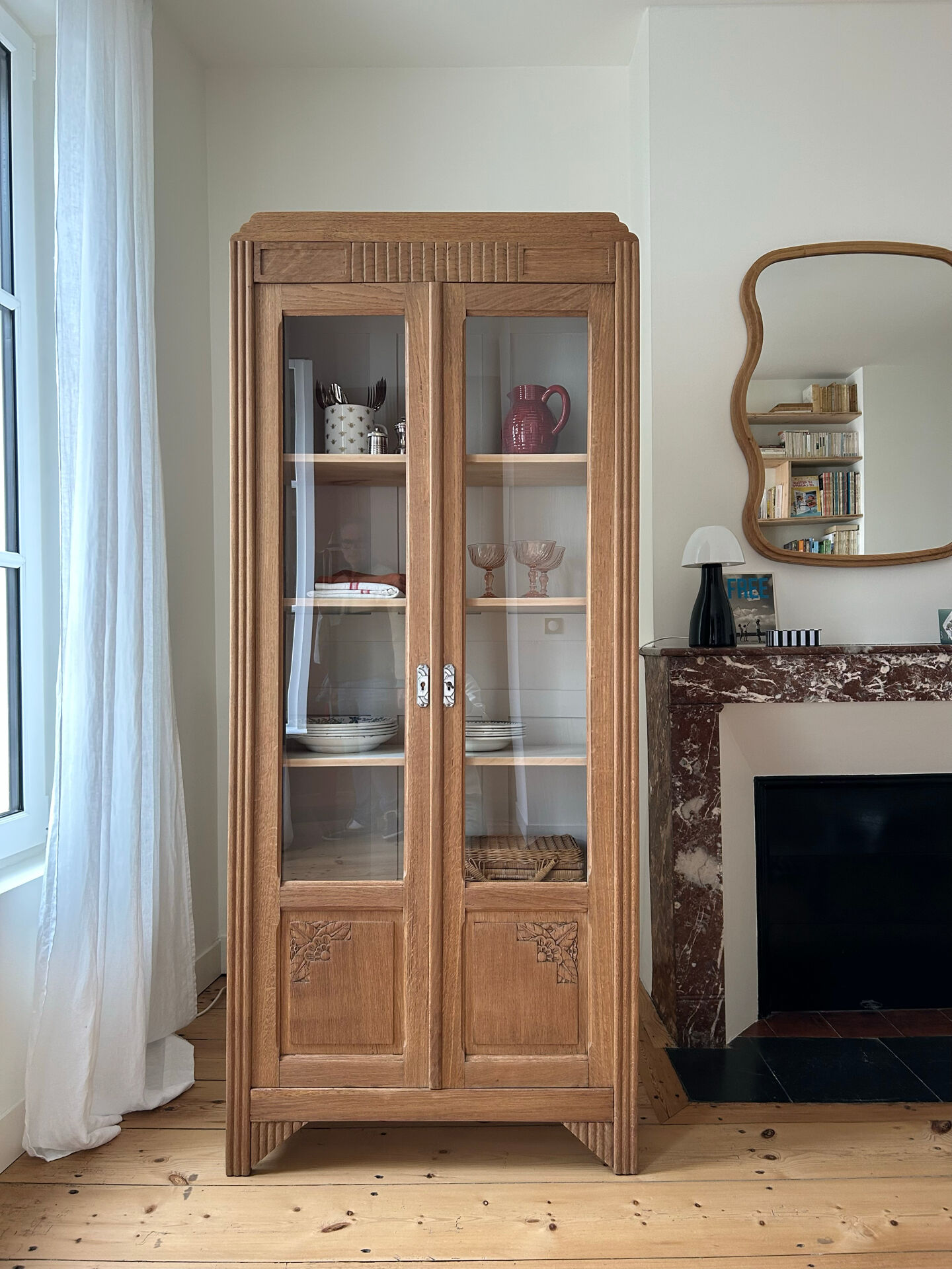 Art Deco glass cabinet (renovated)