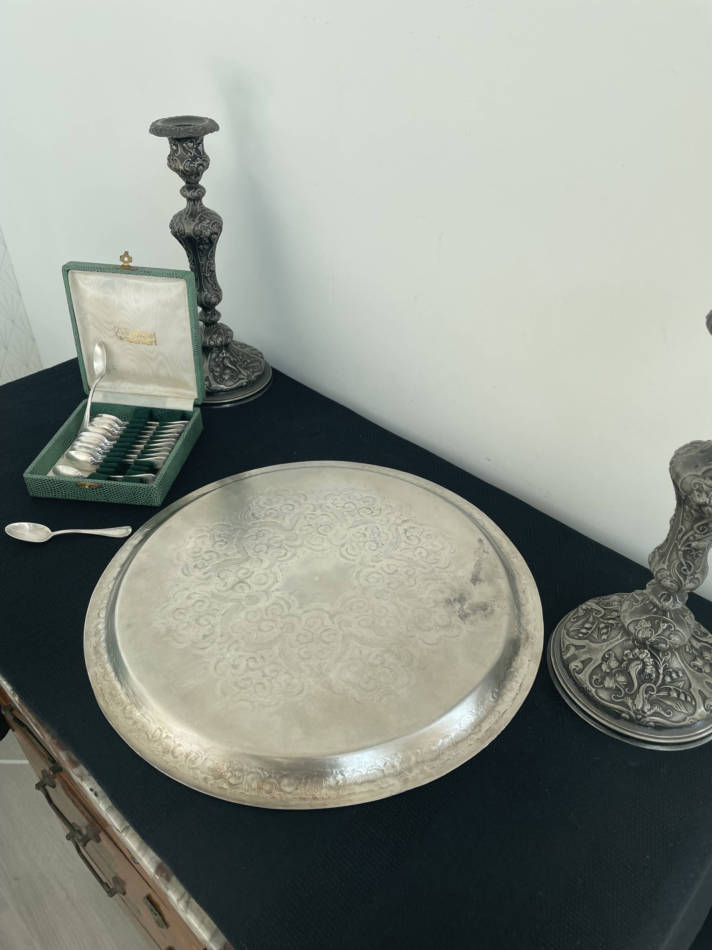 Round silver metal top - rosettes - frieze - Vintage - France