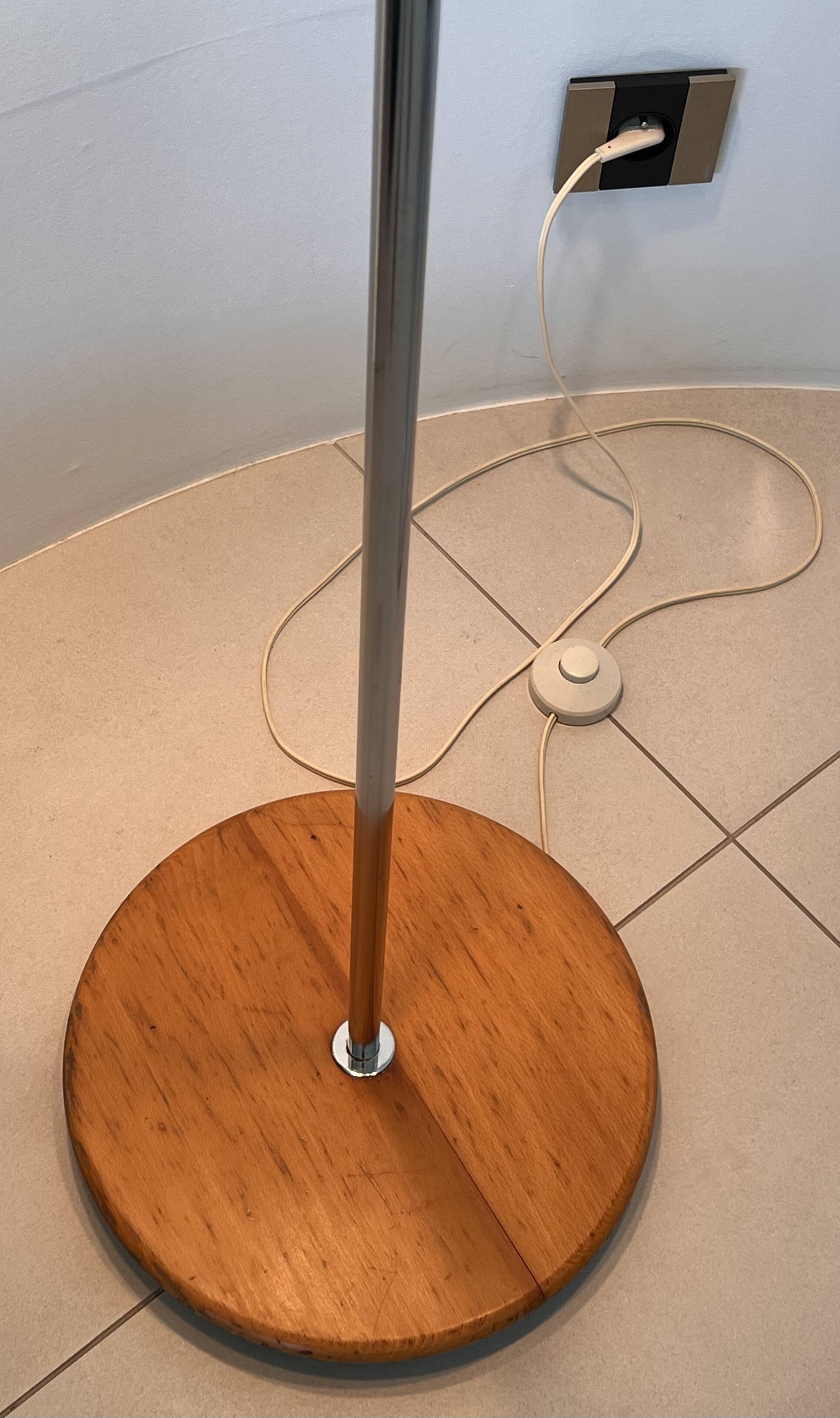 Three-light floor lamp in wood and chrome metal, Spain 1970s.