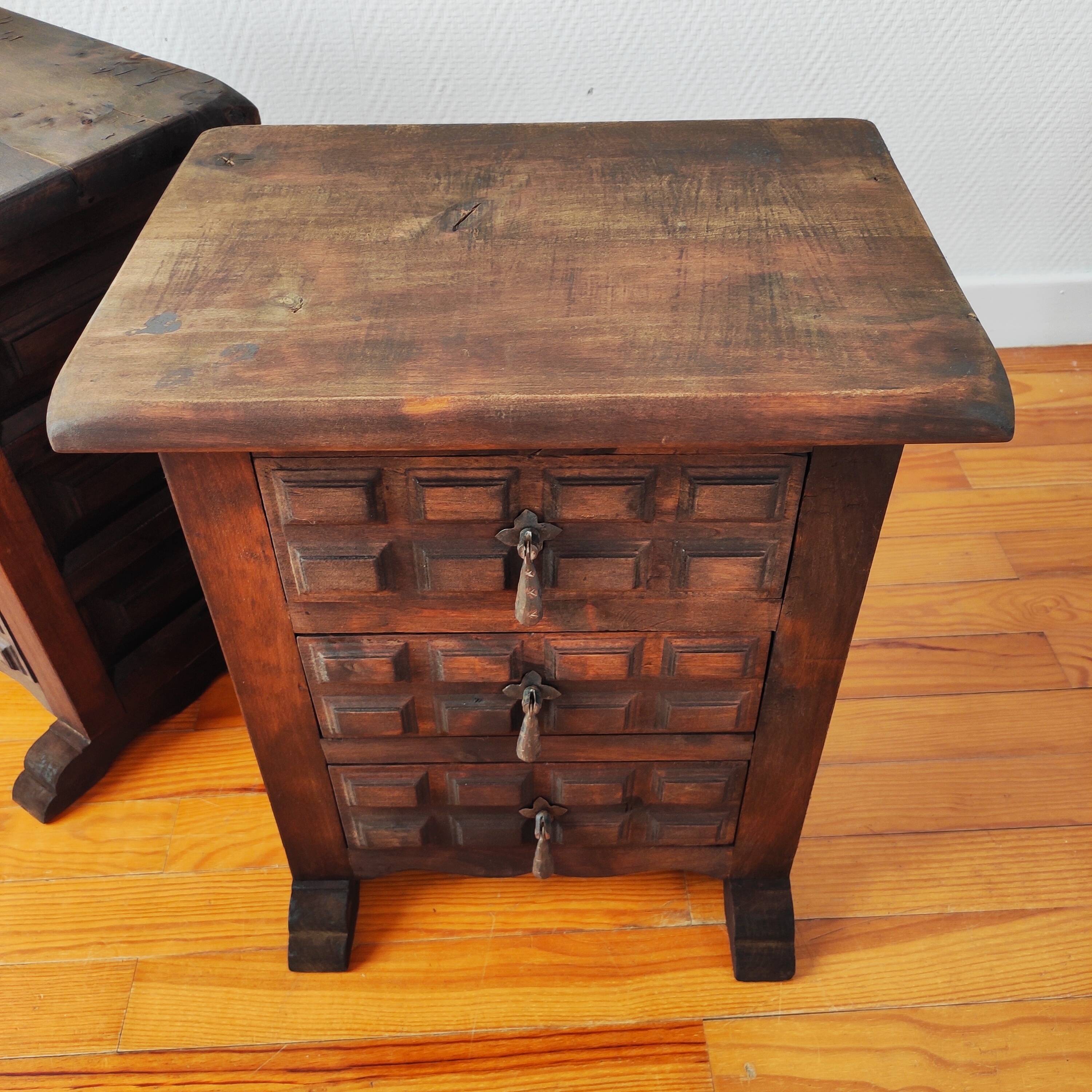Brutalist pair of bedside tables, 1950.