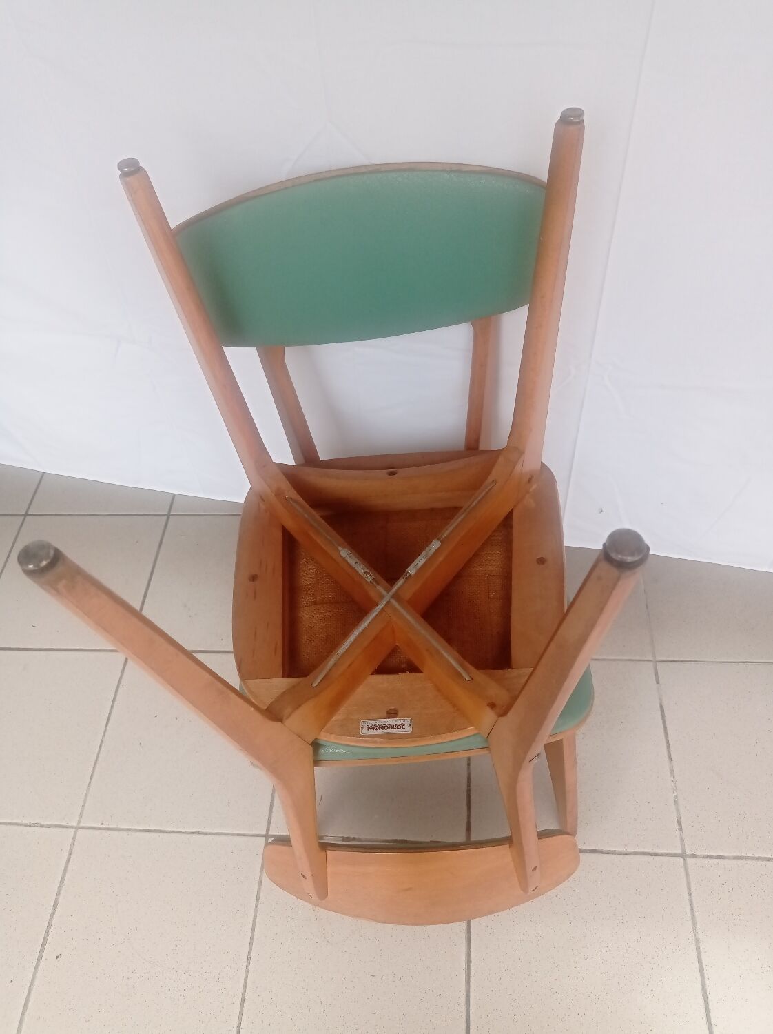 Monobloc chair