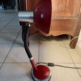 Articulated desk lamp