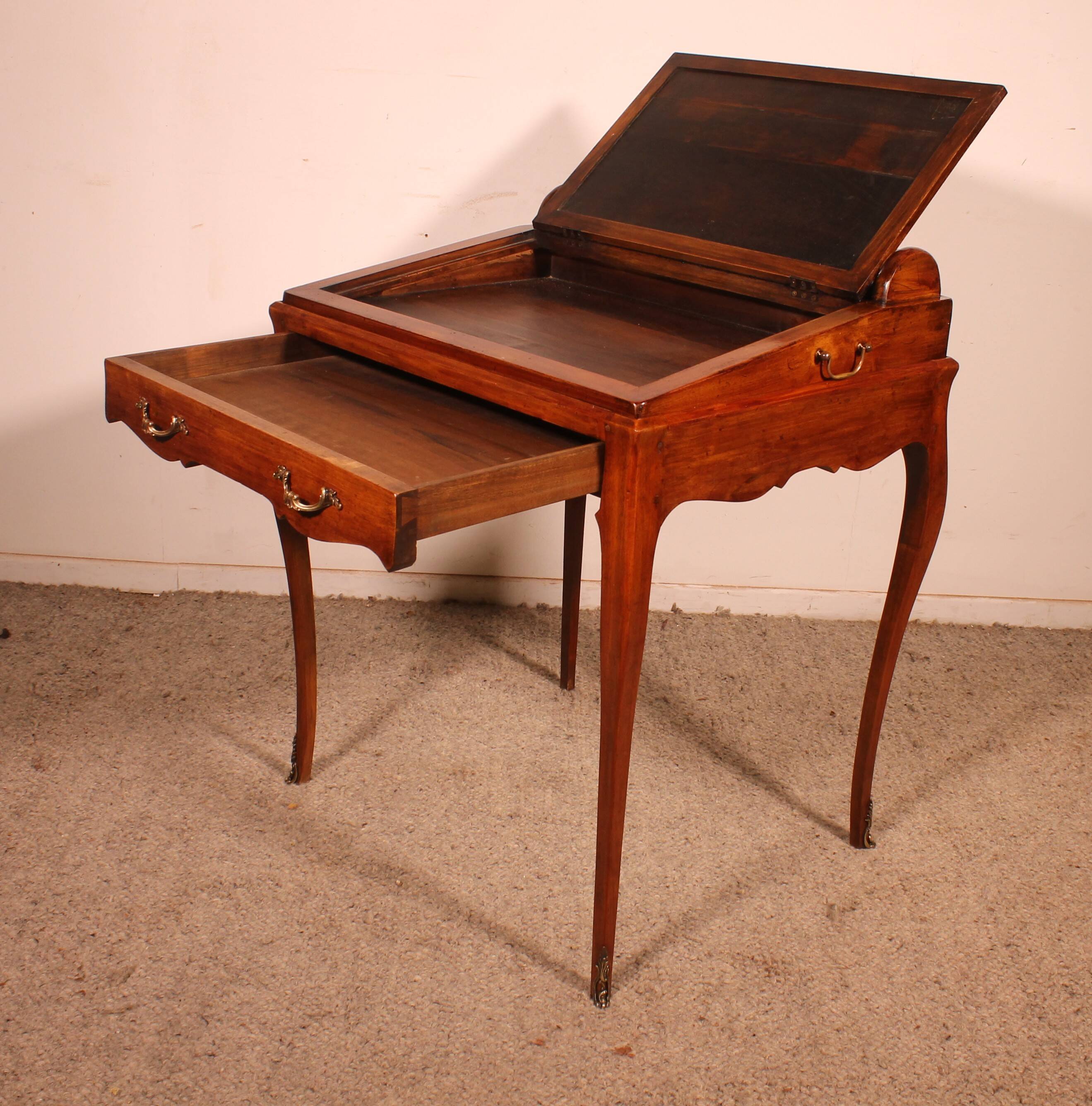 bureau / table à jeux en noyer d'époque napoléon III