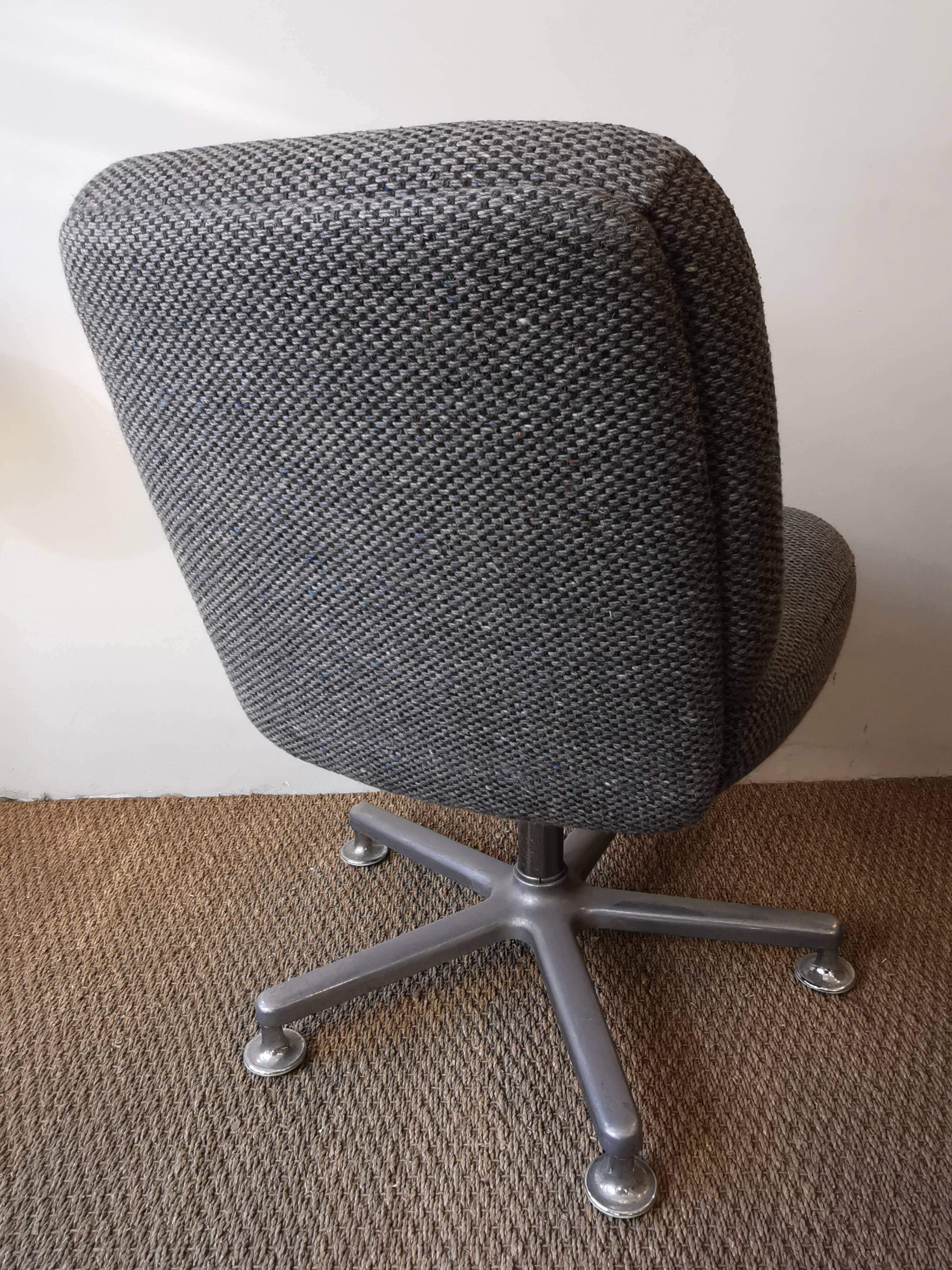 Pair of vintage office chairs heather grey by EUROSIT