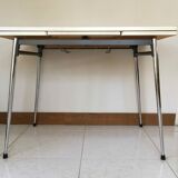 Extendable table and 2 formica chairs