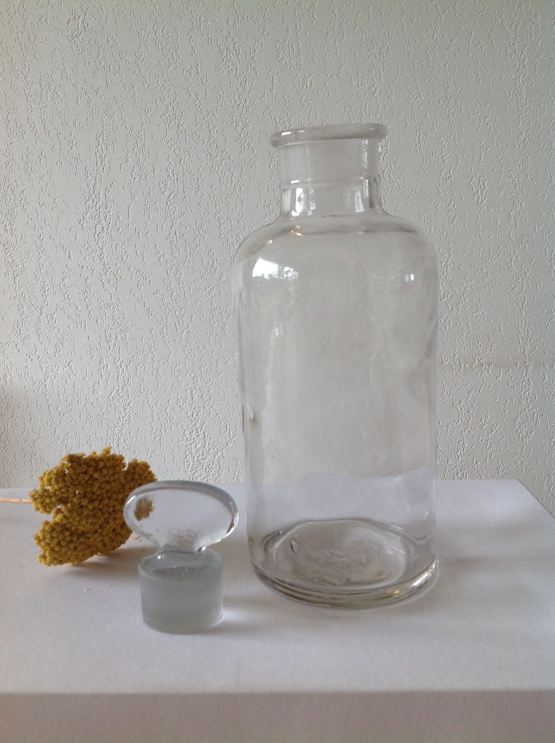 Apothecary 1 litre bottle