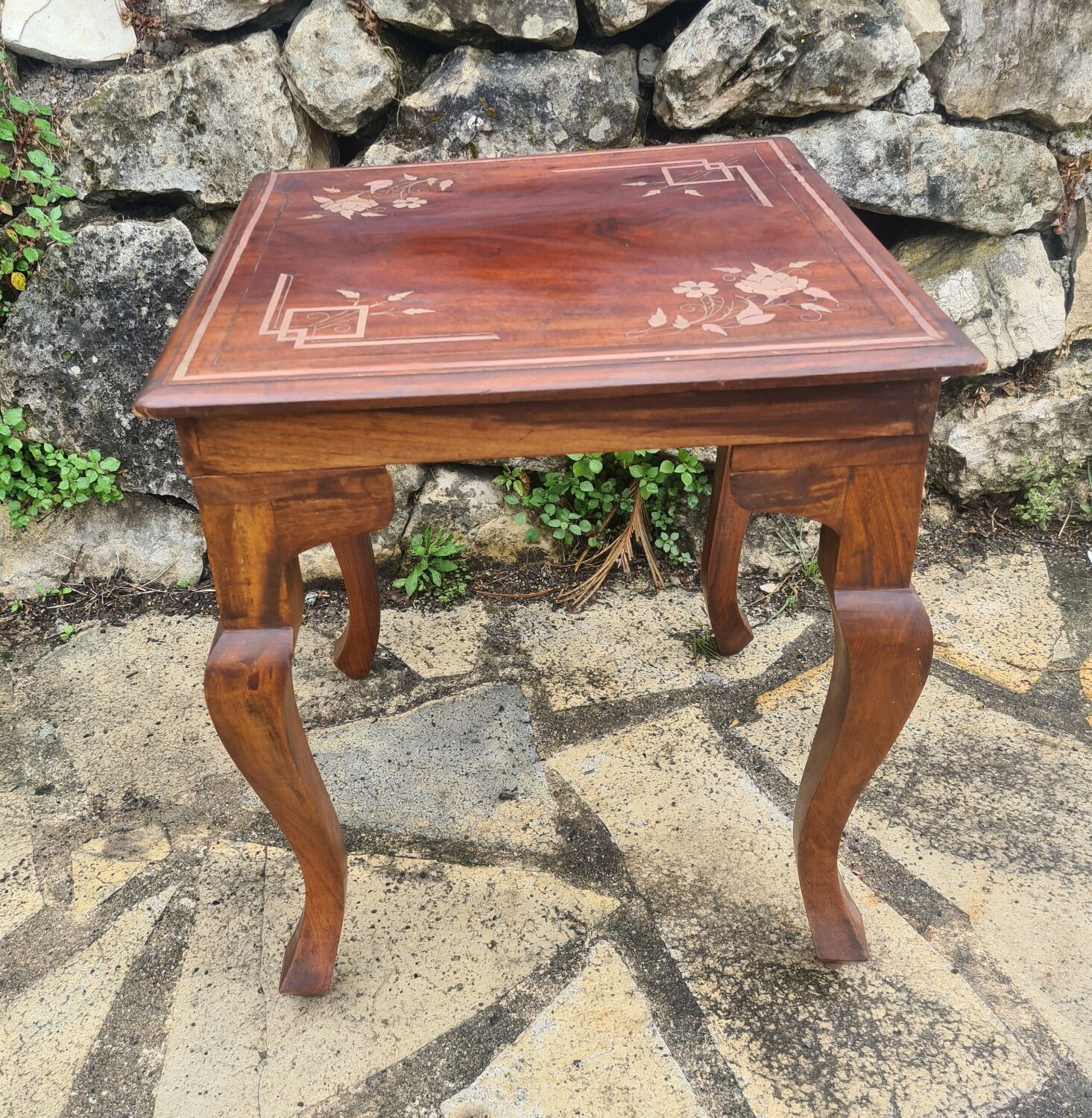 Coffee table in brass marquetry