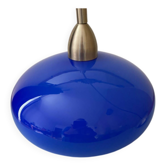 Blue opaline suspension