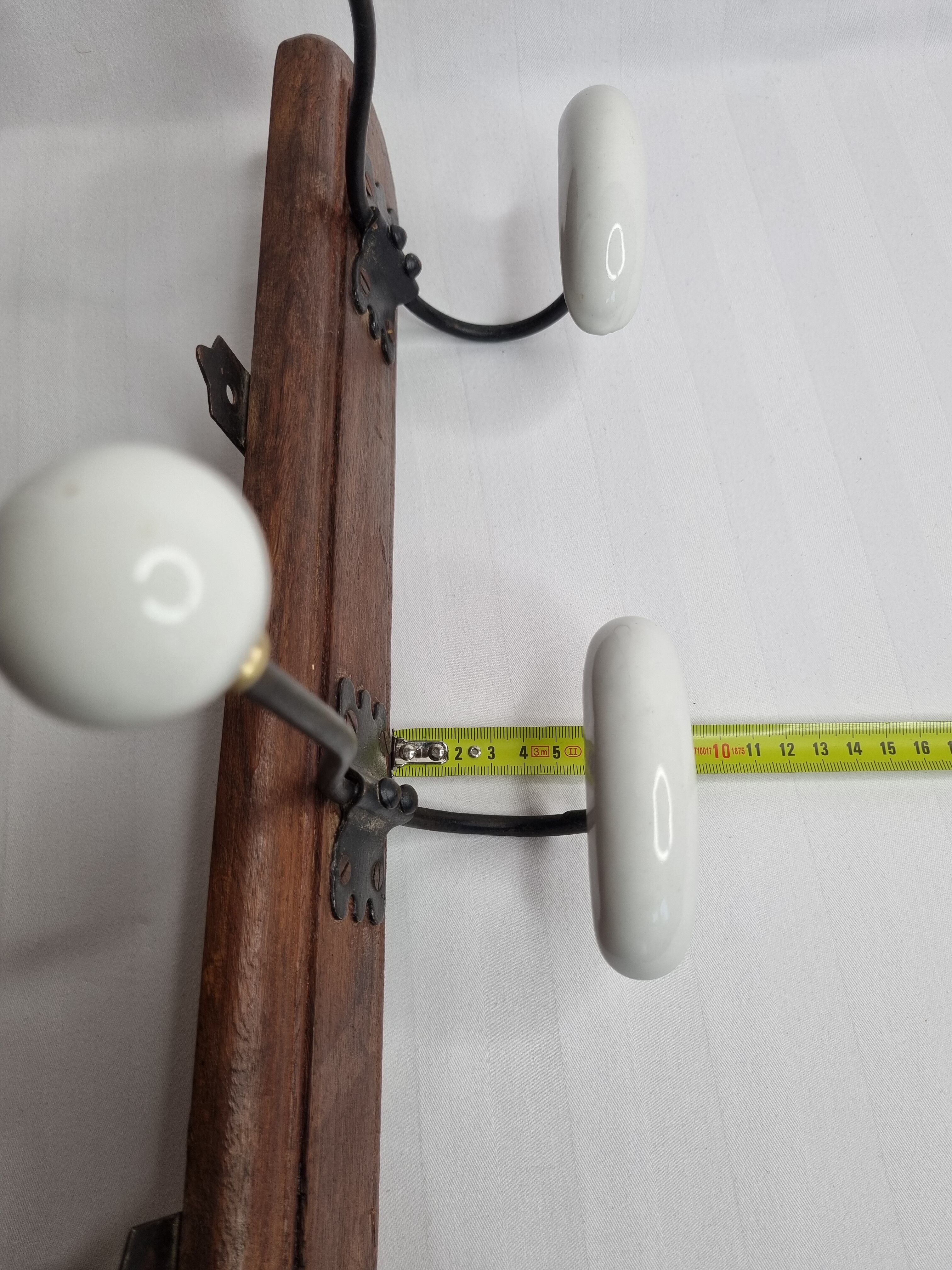 Bistro wall rack in porcelain, metal and wood, vintage