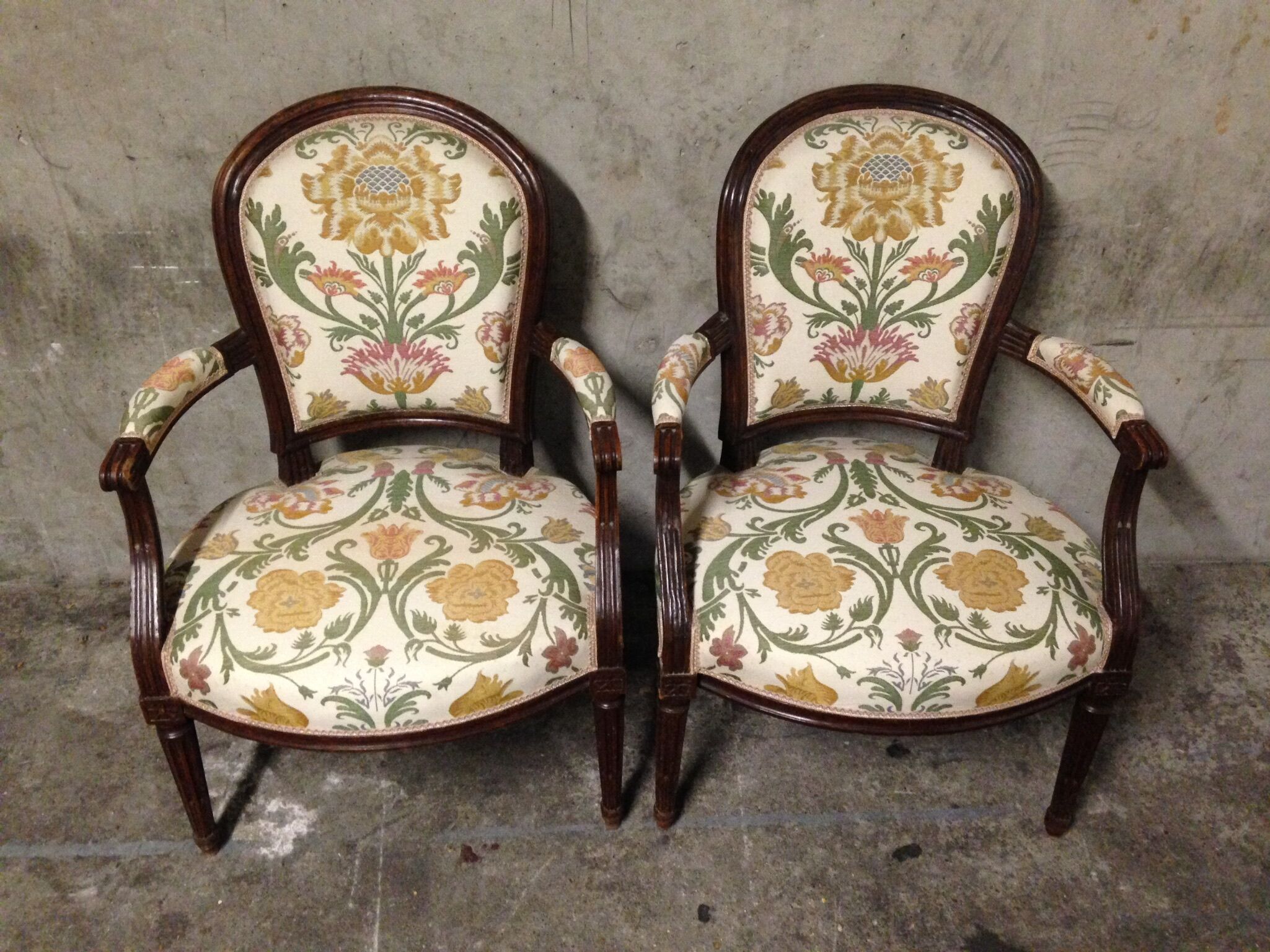Pair of convertibles of transition Louis XVI style chairs