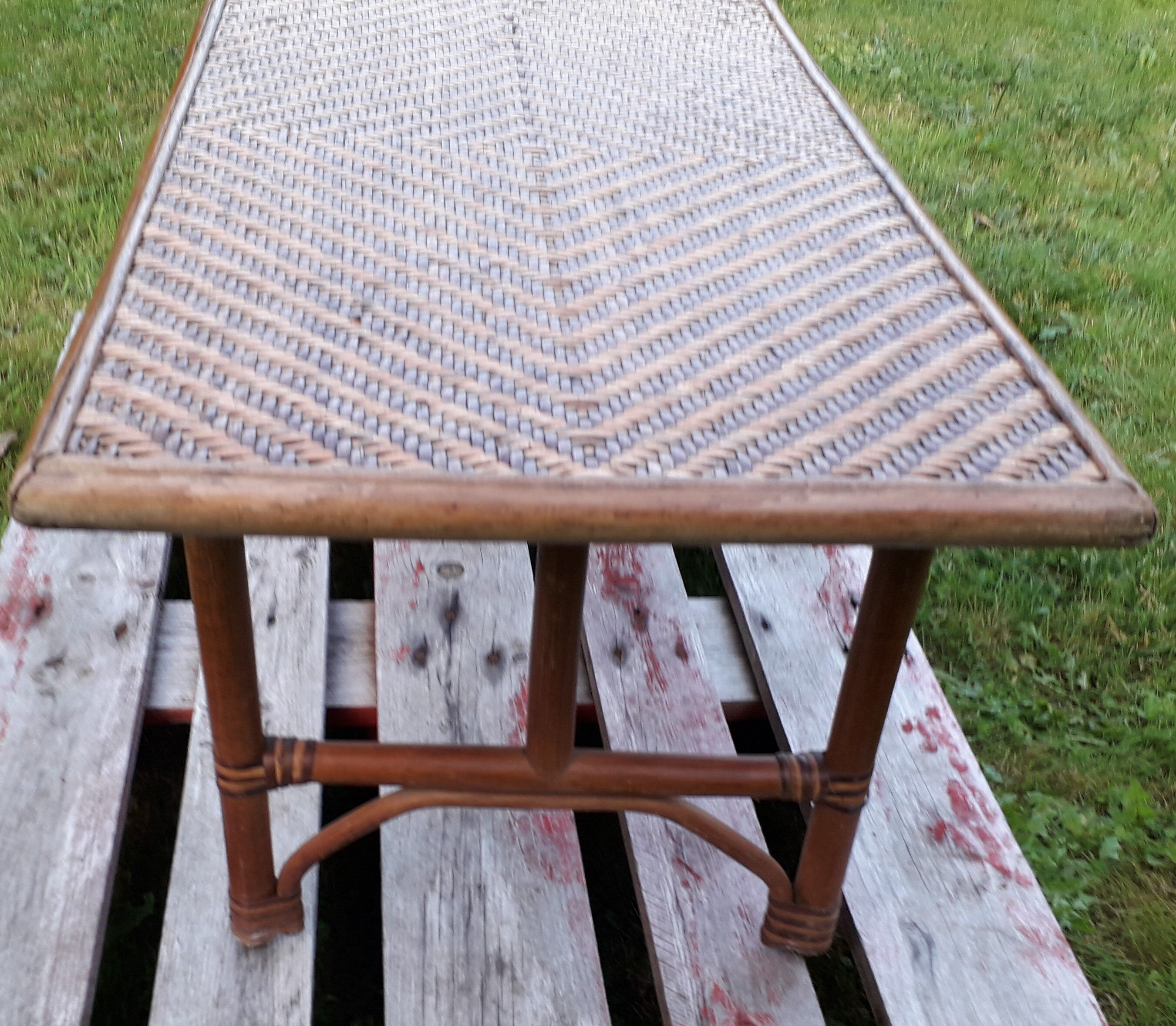 Rattan folding coffee table