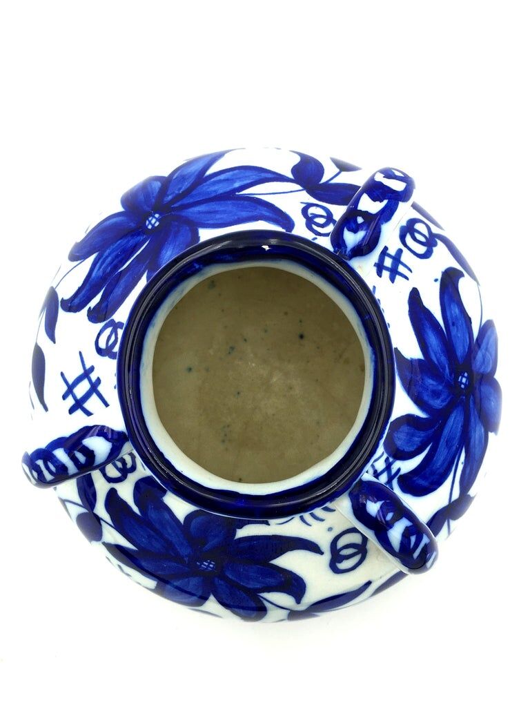 Urn with 3 handles, Fajalauza, circa 1900