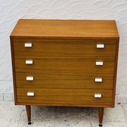 Vintage teak chest of drawers with 4 drawers from the 1960s in G-Plan style.