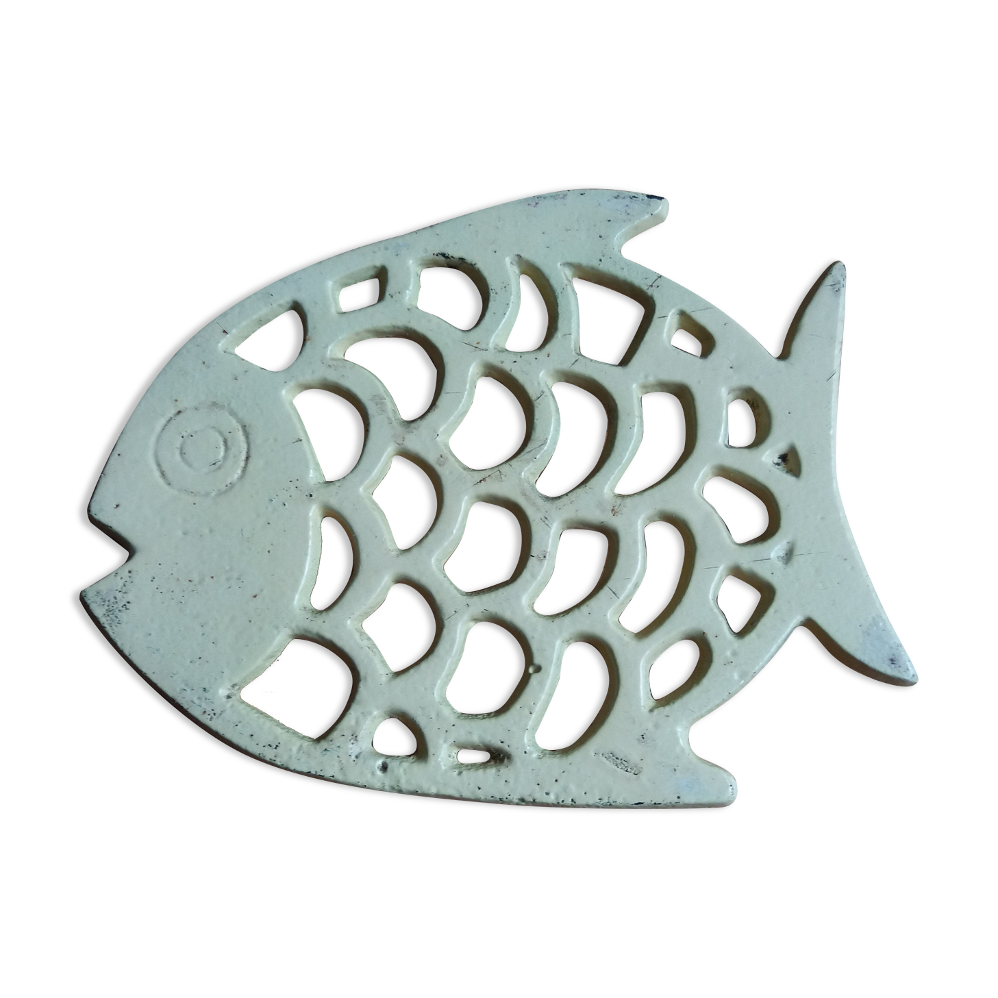 Cast iron underbody fish shape
