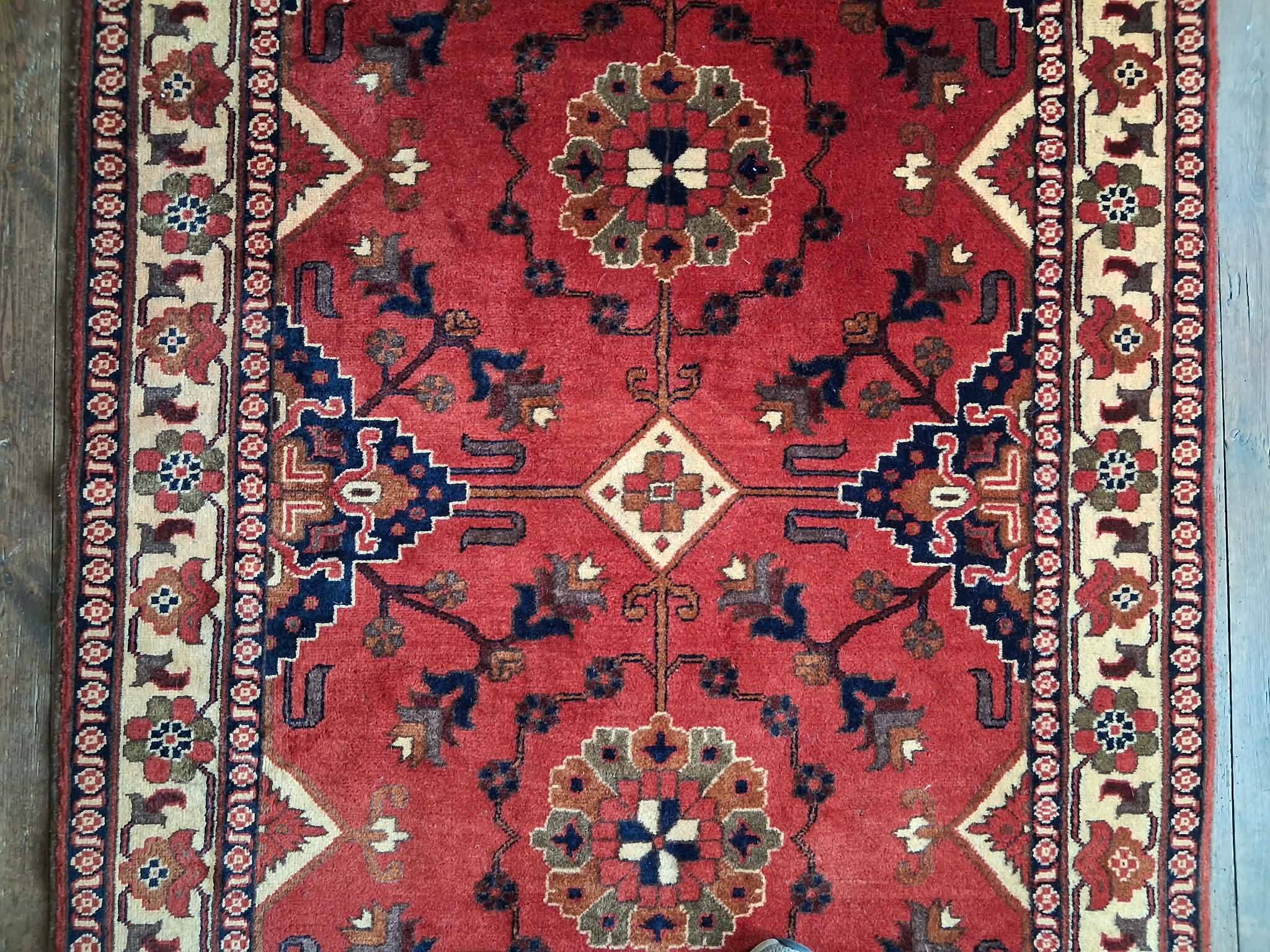 Handmade Pakistani Ghazni rug 185x122cm