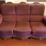 Burgundy velvet canapé bed in Louis XV Regency style.