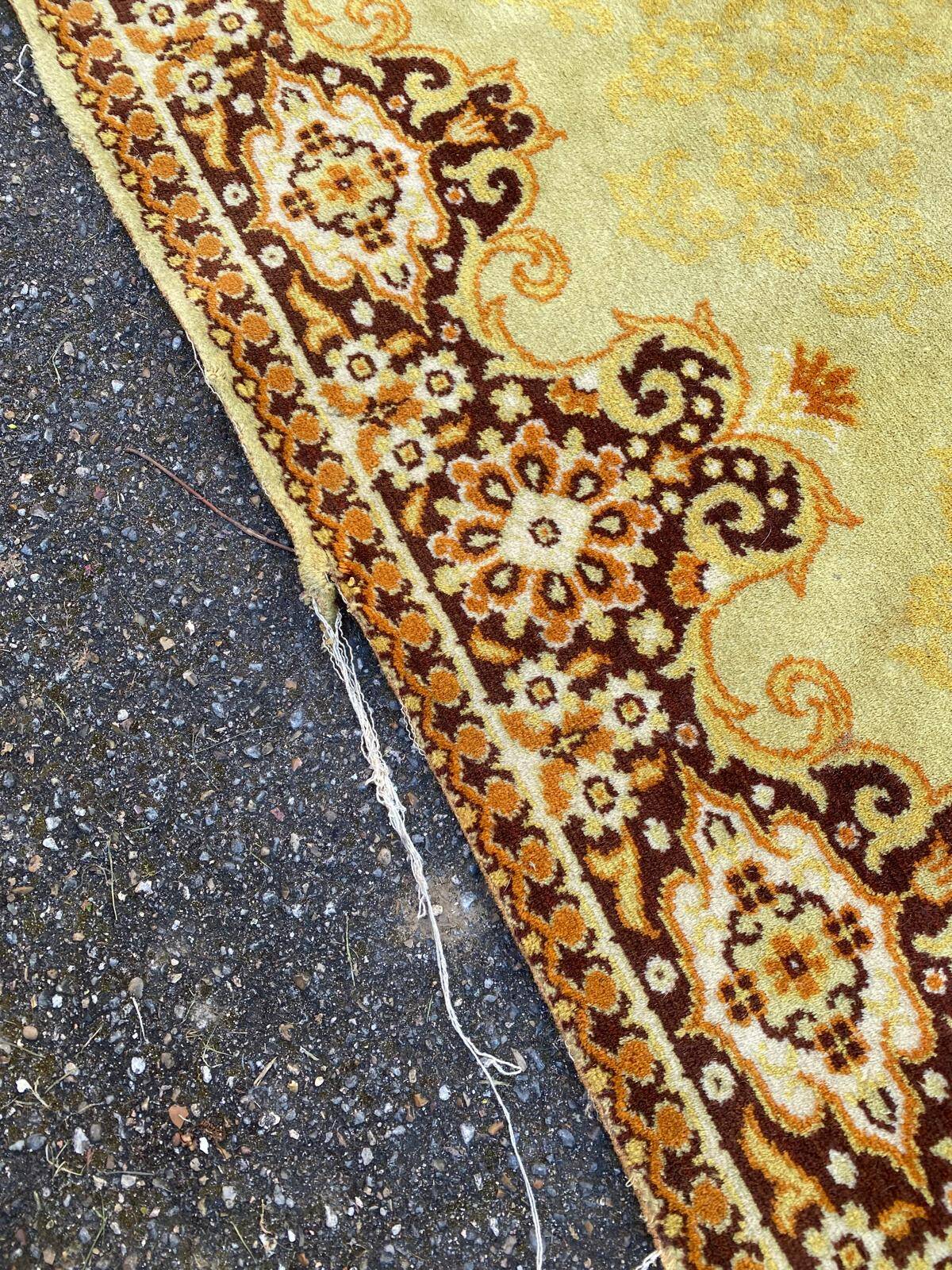 Persian wool rug in mustard velvet 250x350cm