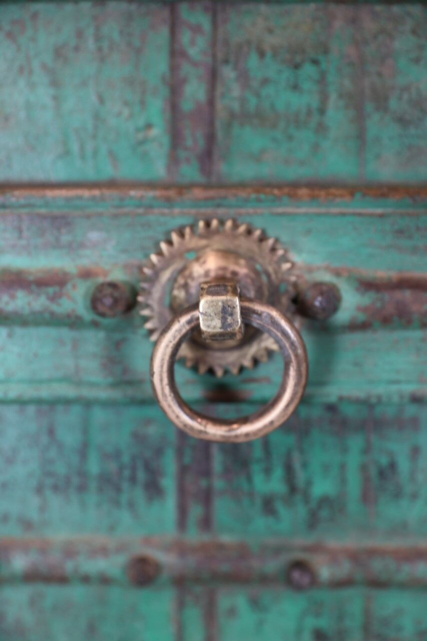 Indian door 2 leaves with closure and rings