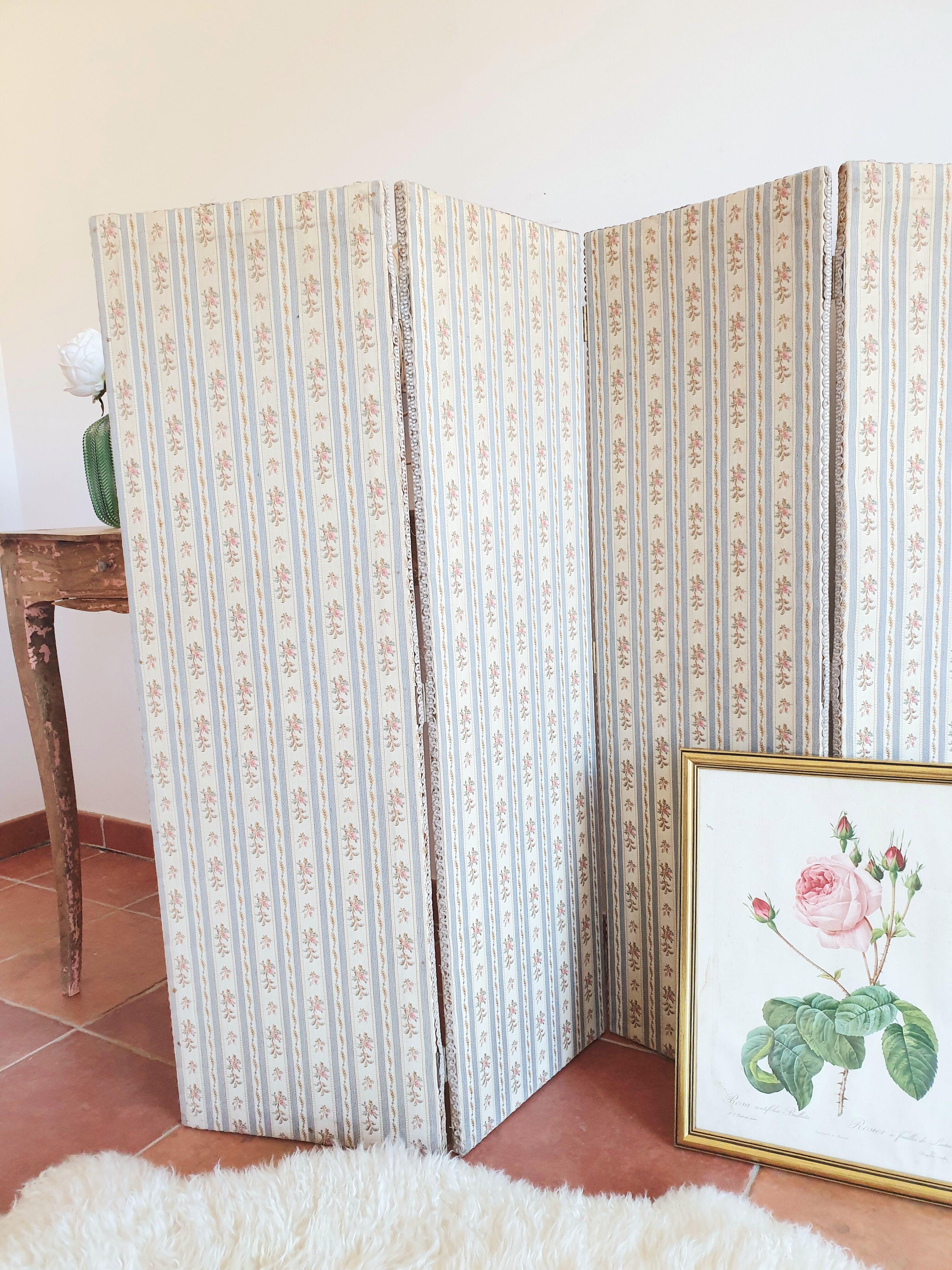 Pretty old screen 4 sides of the 30s / 40s