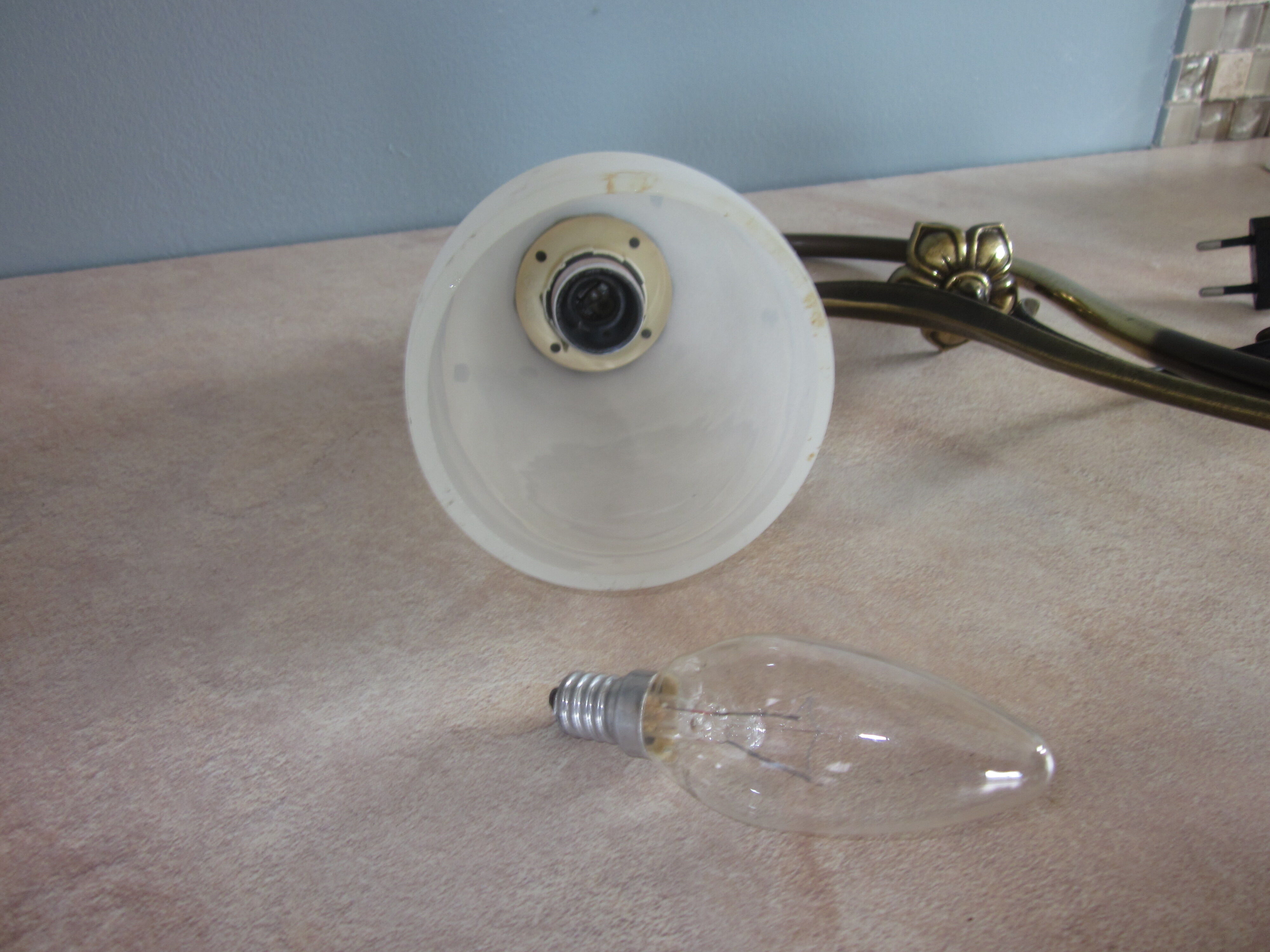 Bronze lamp