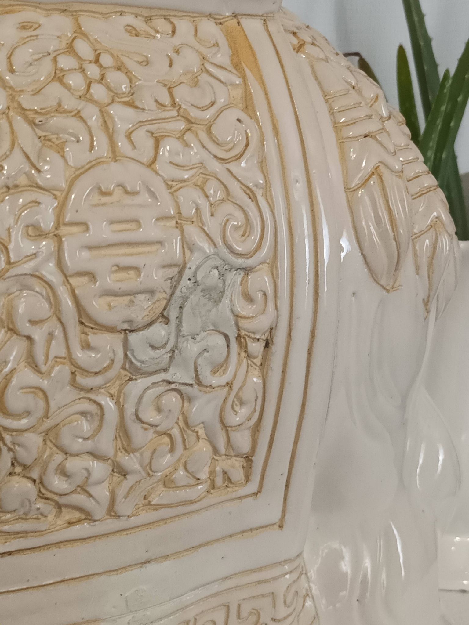 Porte plante éléphant en céramique vintage