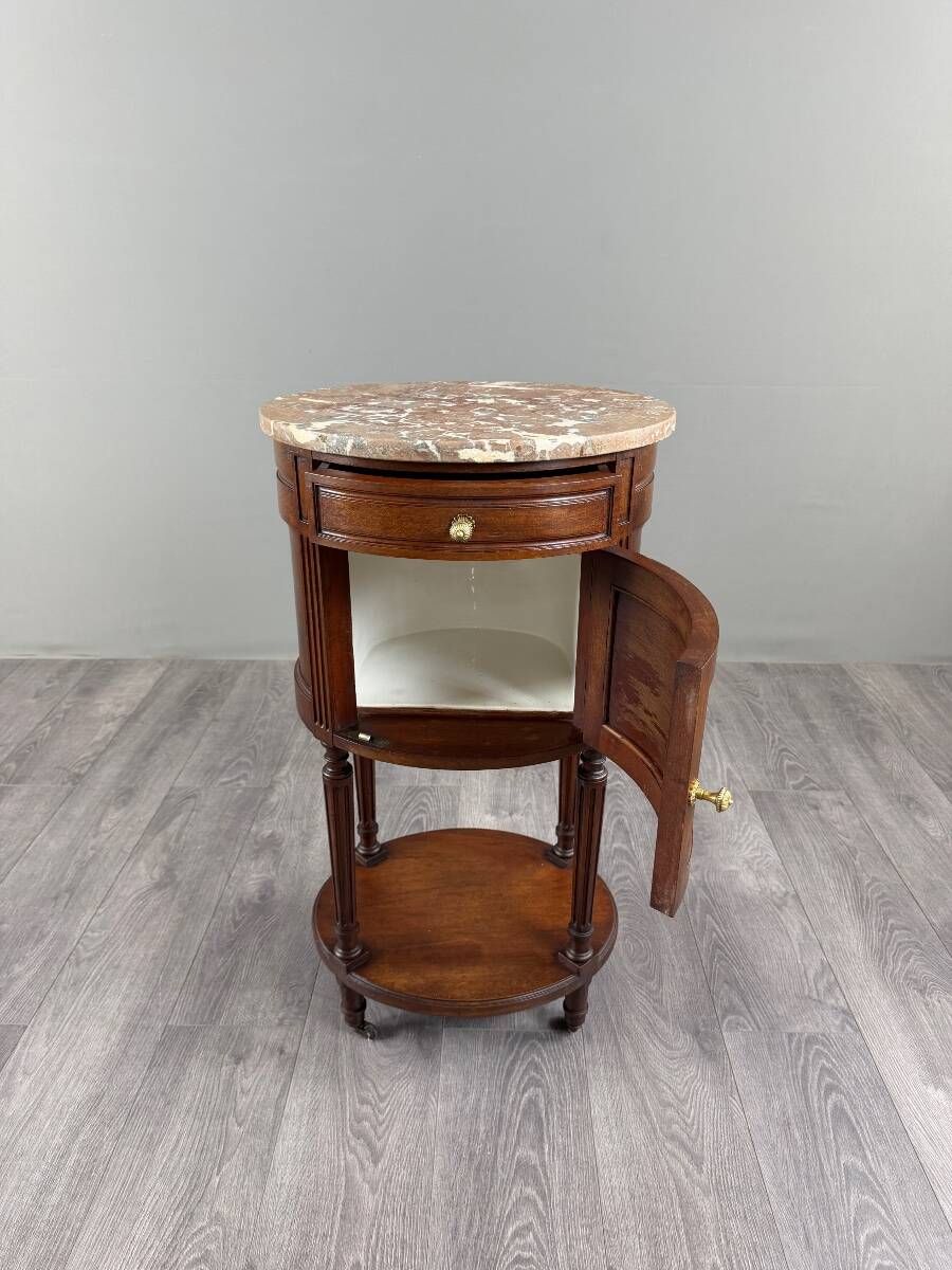Half-moon side table in mahogany and marble, Louis XVI style, 19th century.