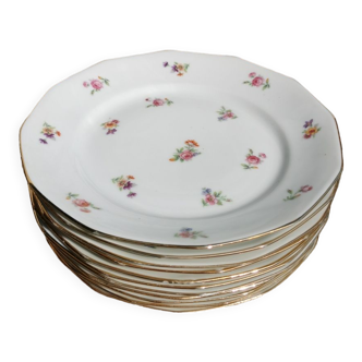 Porcelain dessert plates flowers