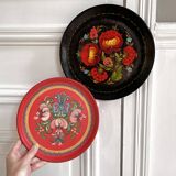 Assiettes décoratives en bois peintes à la main