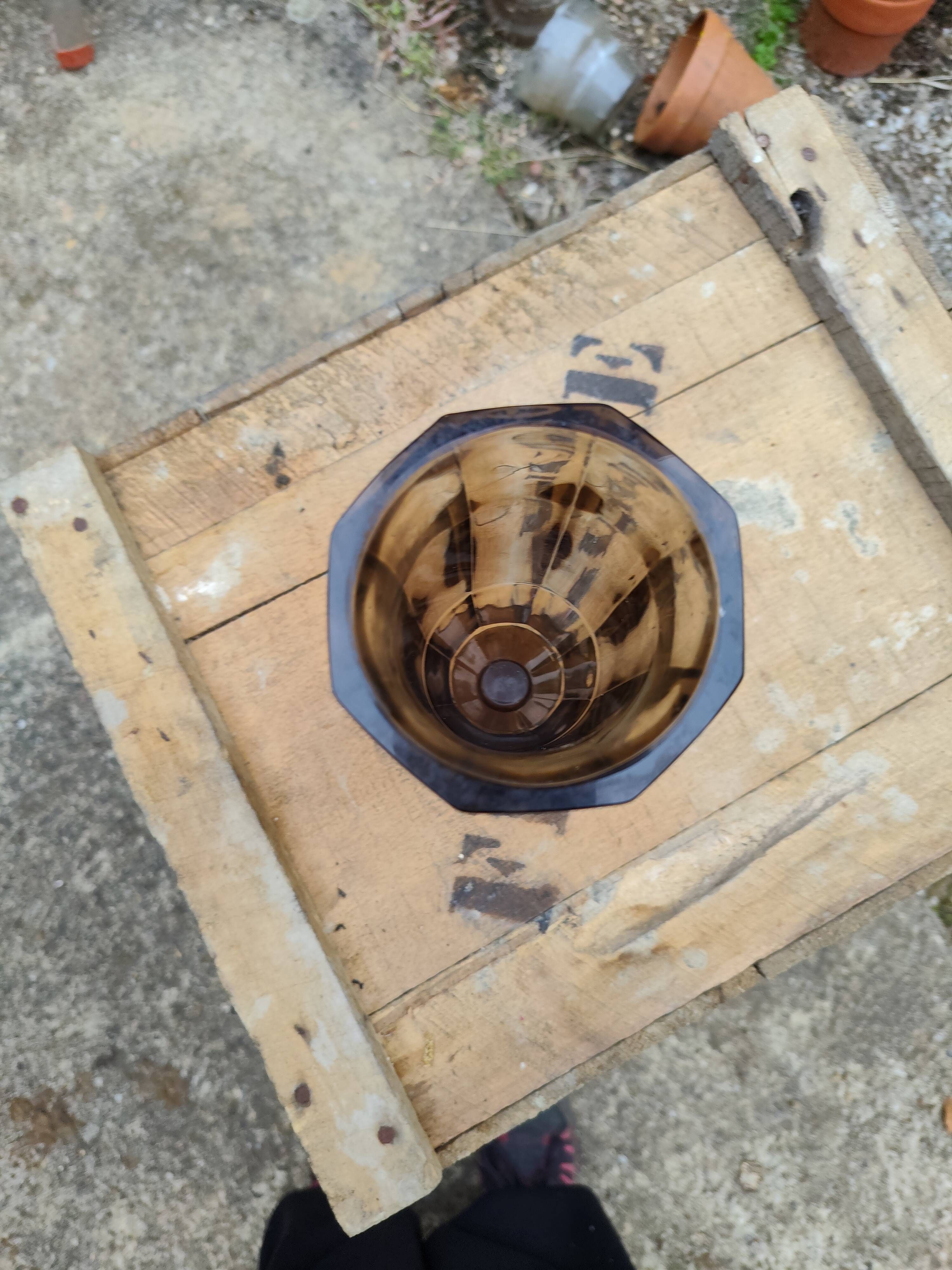 Art Deco vase in smoked glass with facets, octagonal base – 1930s