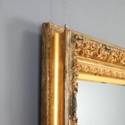 Miroir ancien en bois sculpté et doré, Italie, XIXe siècle