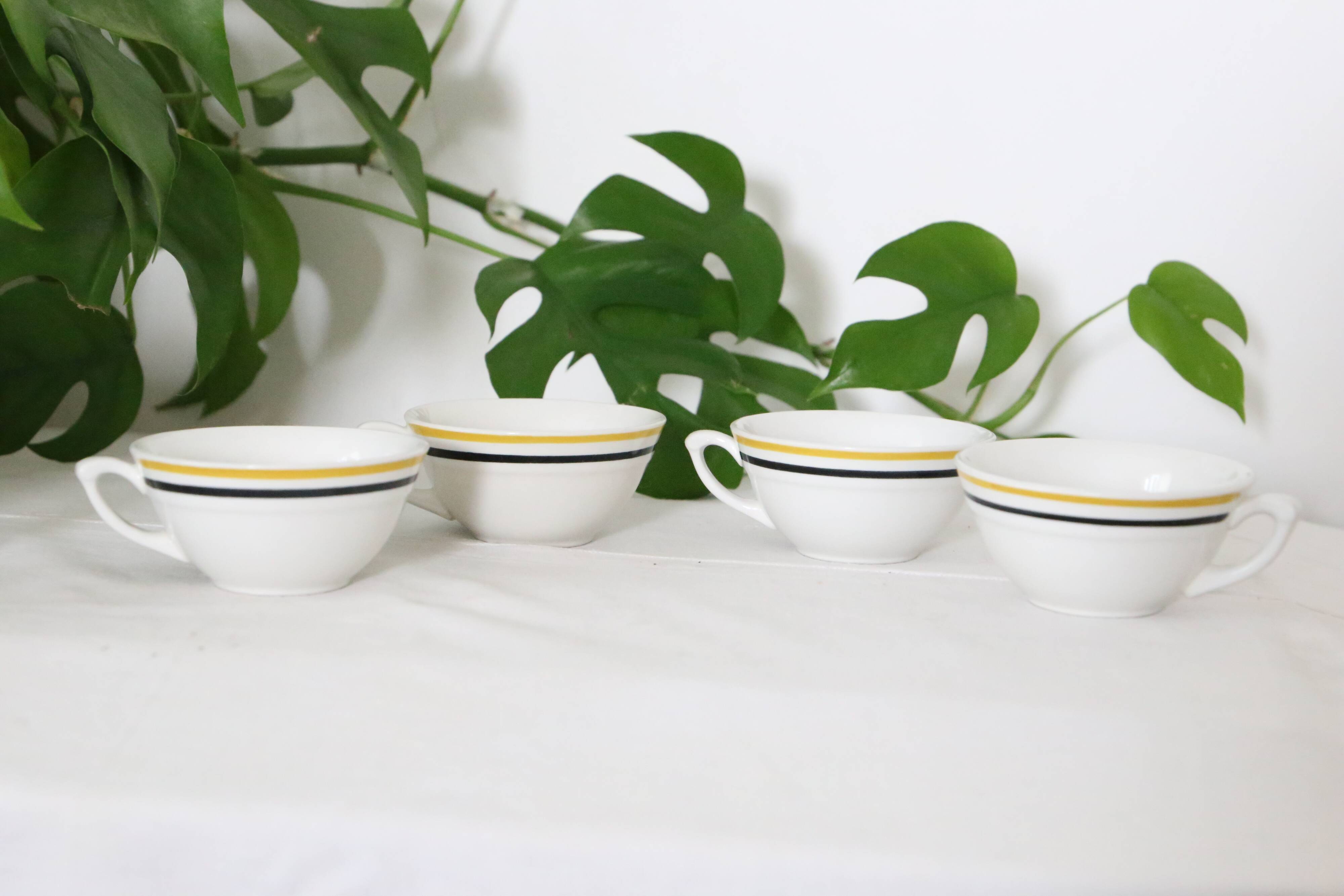 Set of 4 ceramic cups, bistro type, French manufacture