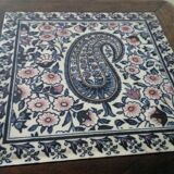 Wooden flat underside and faience of gien model cashmere