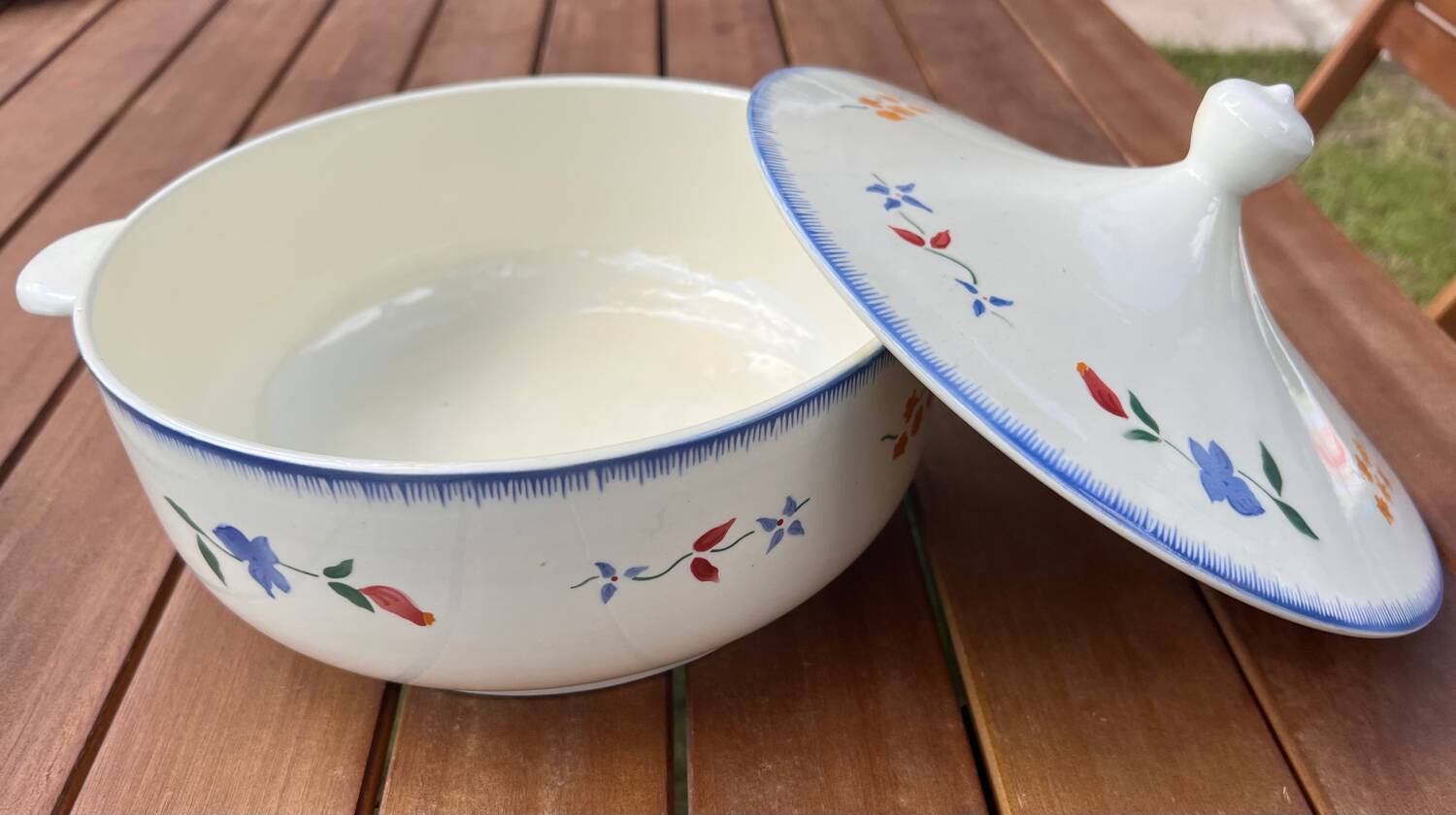 Service de table en faïence Modèle Chamonix