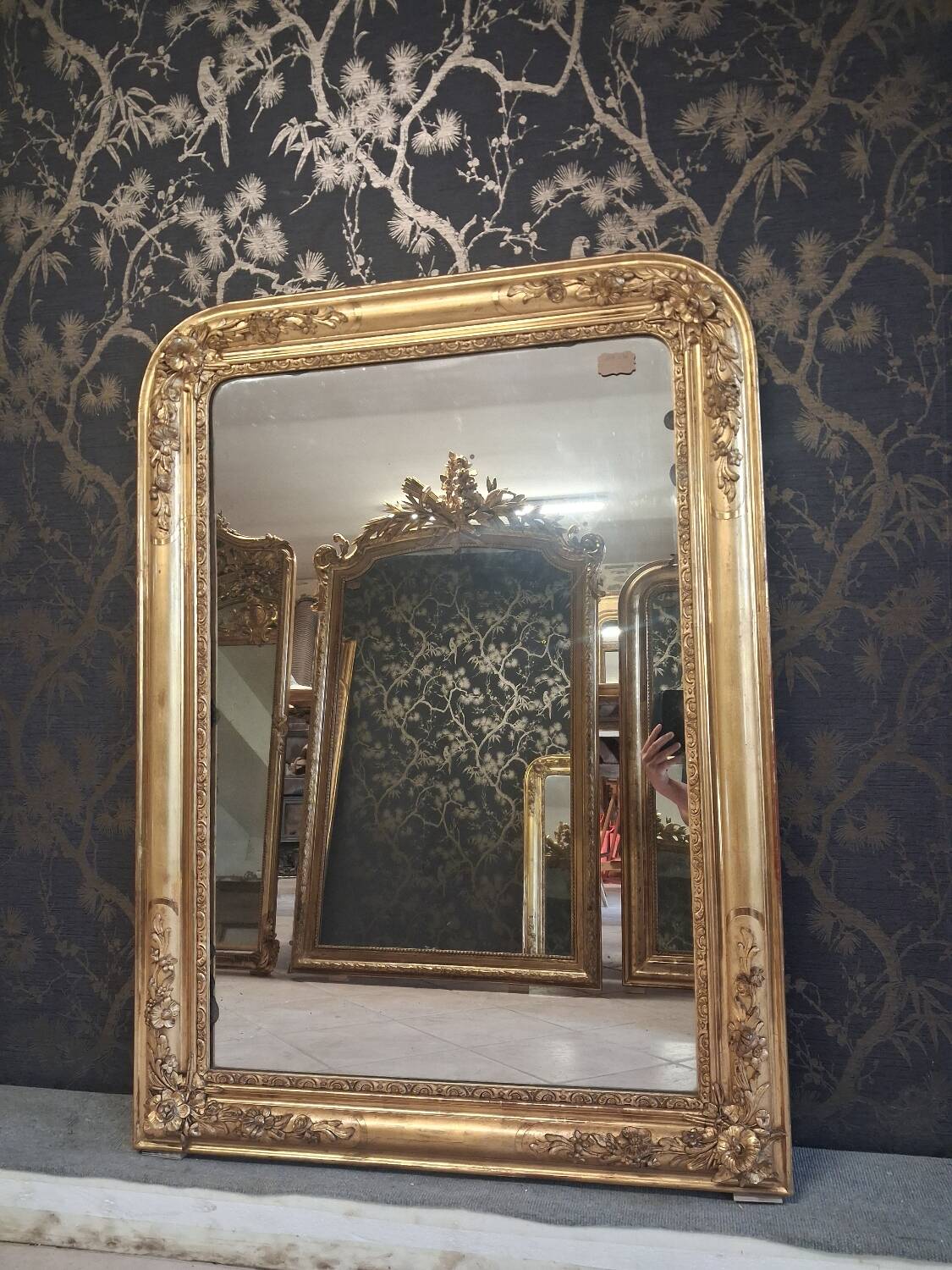 Mirror from the Restoration period 117x86