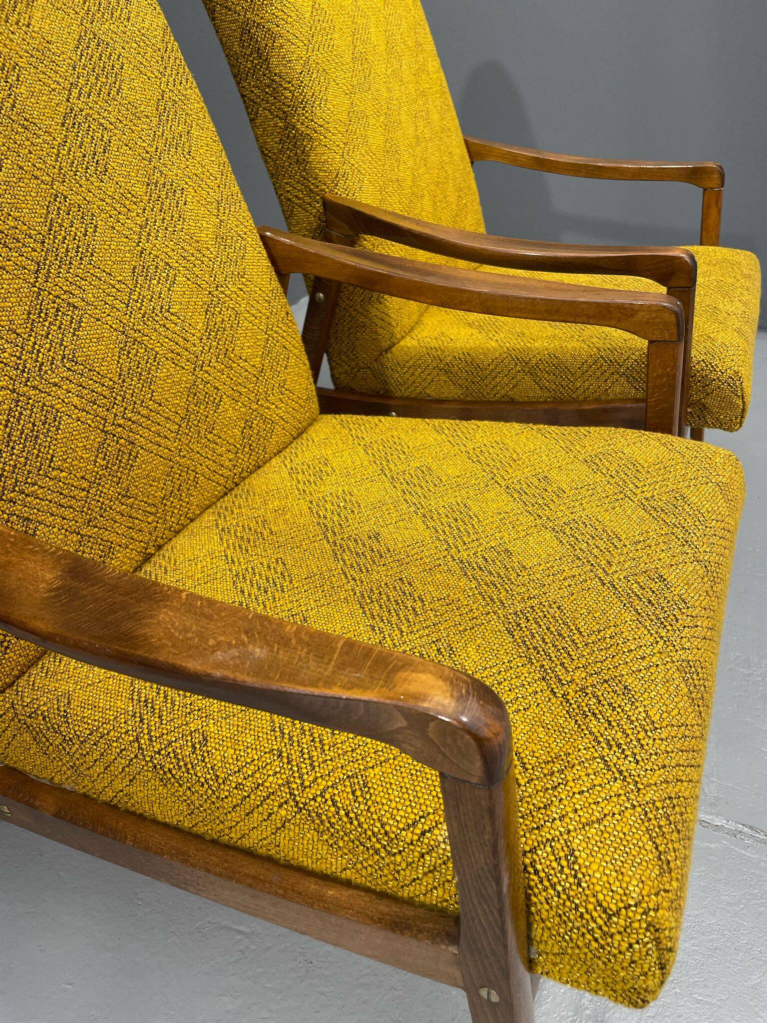 Fauteuils de Jiří Jiroutek – Interiér Praha, années 1960-70