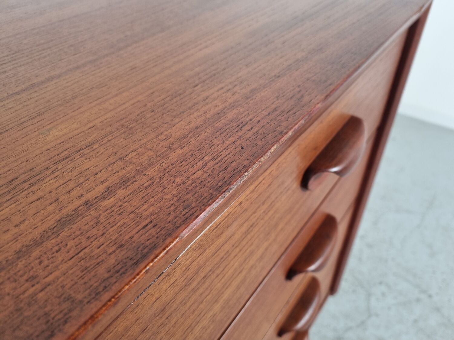 Commode danoise en teck années 60
